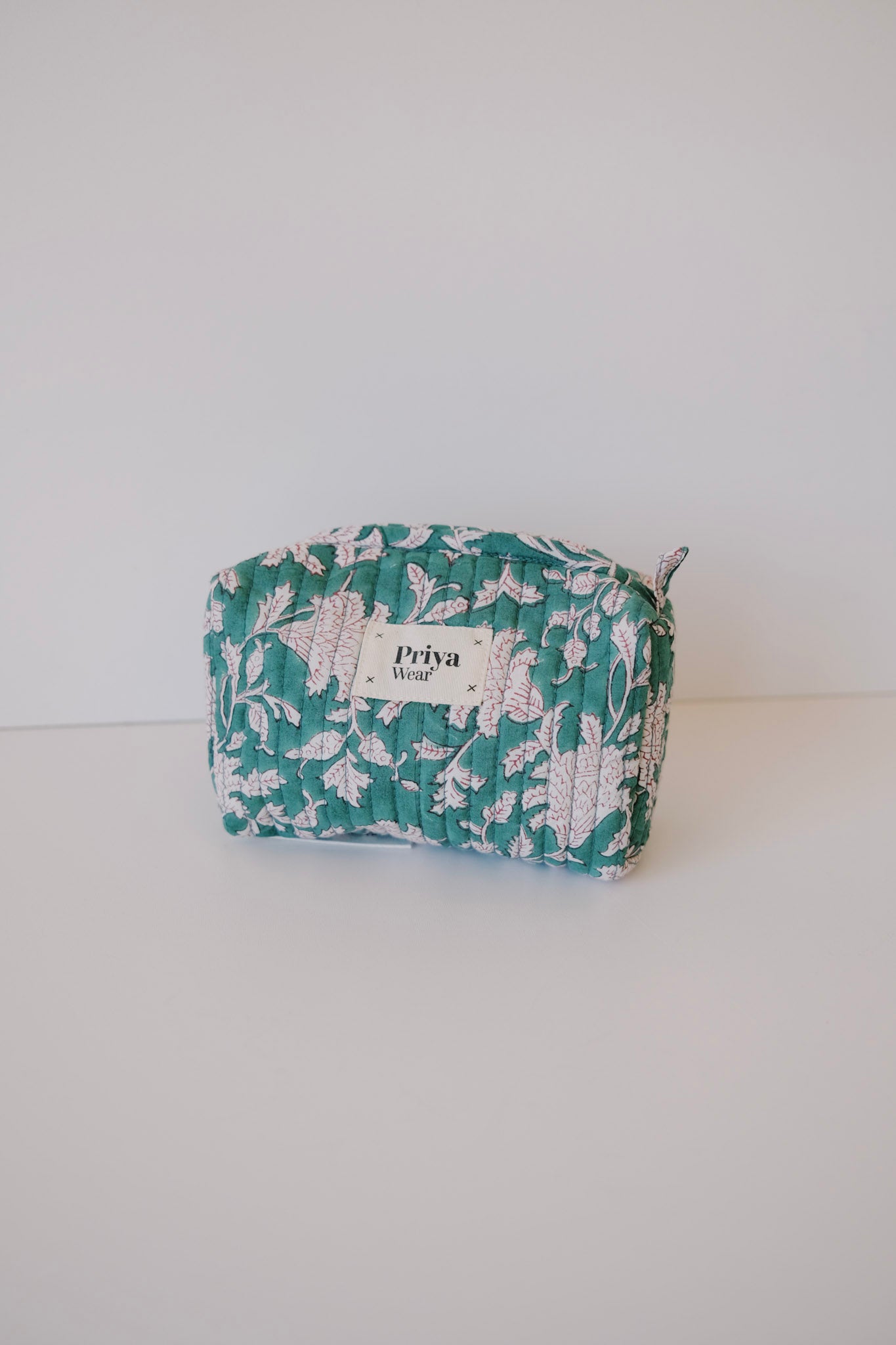 beauty bag - organic cotton - alpine - collab zürich