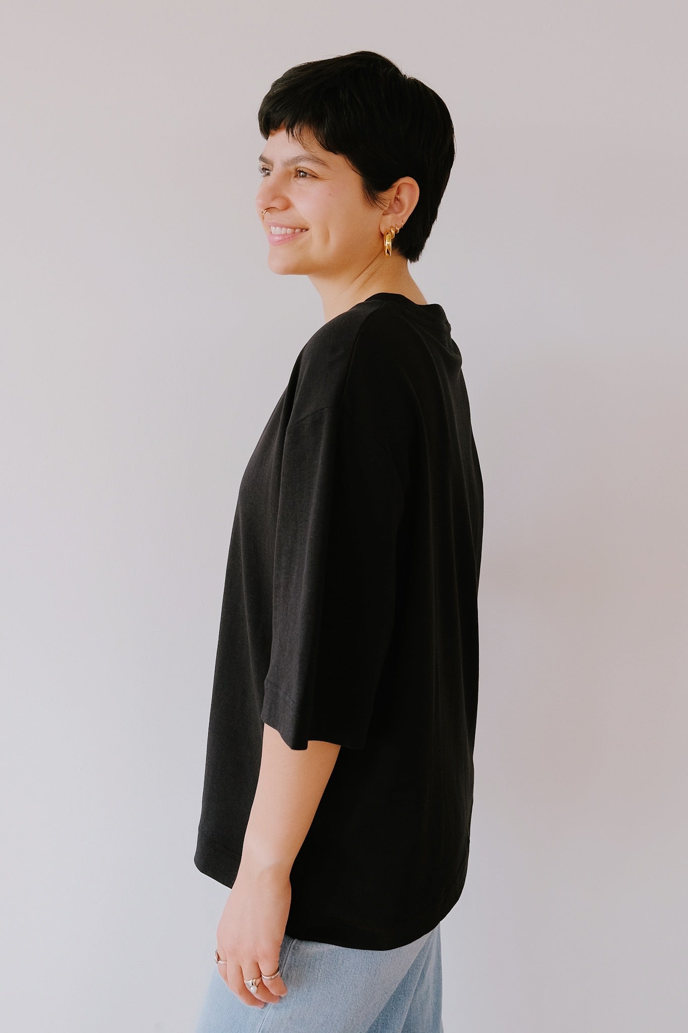 Unisex T-Shirt - Max - Black - collab zürich