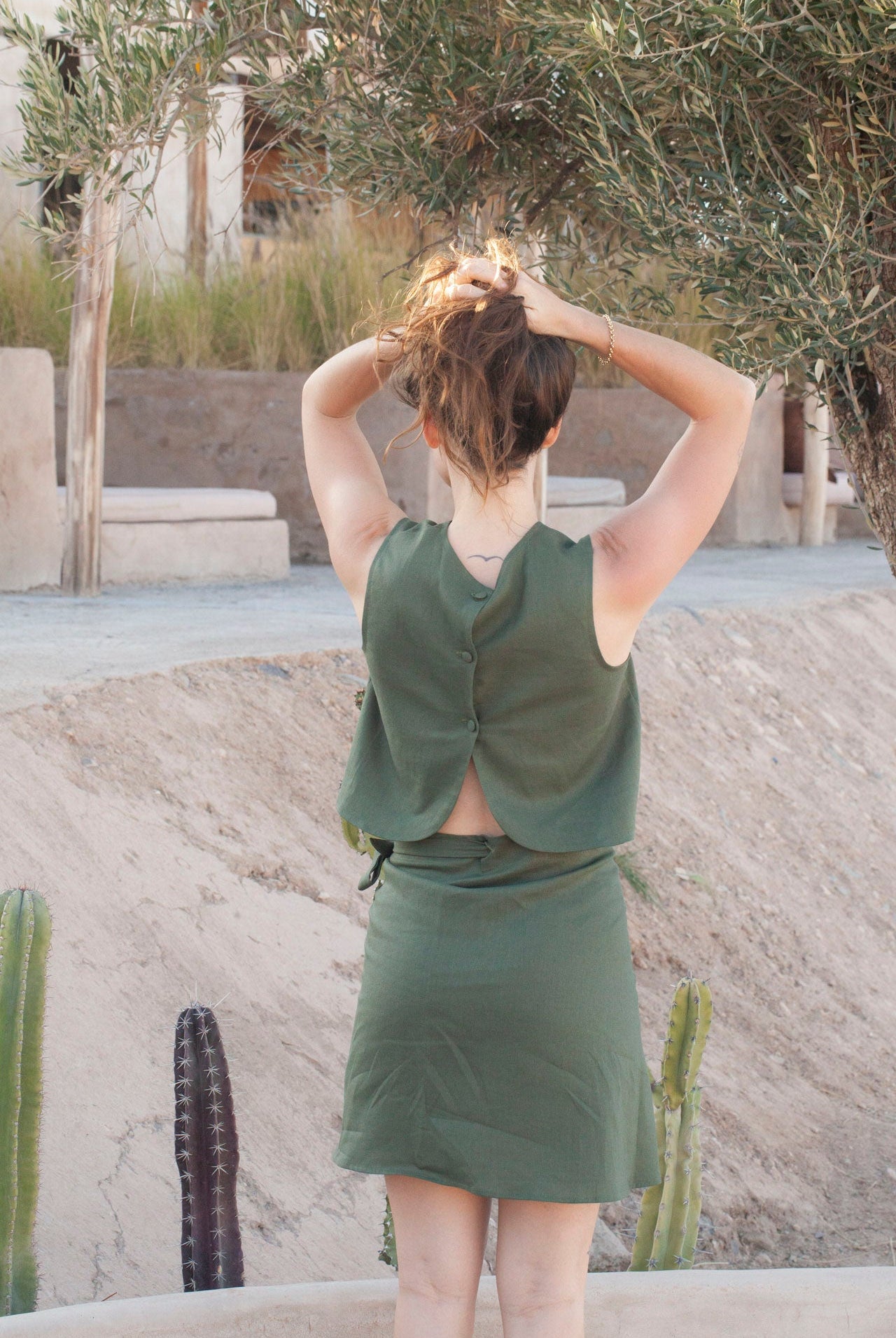 linen top - ANNA LISA - olive - collab zürich