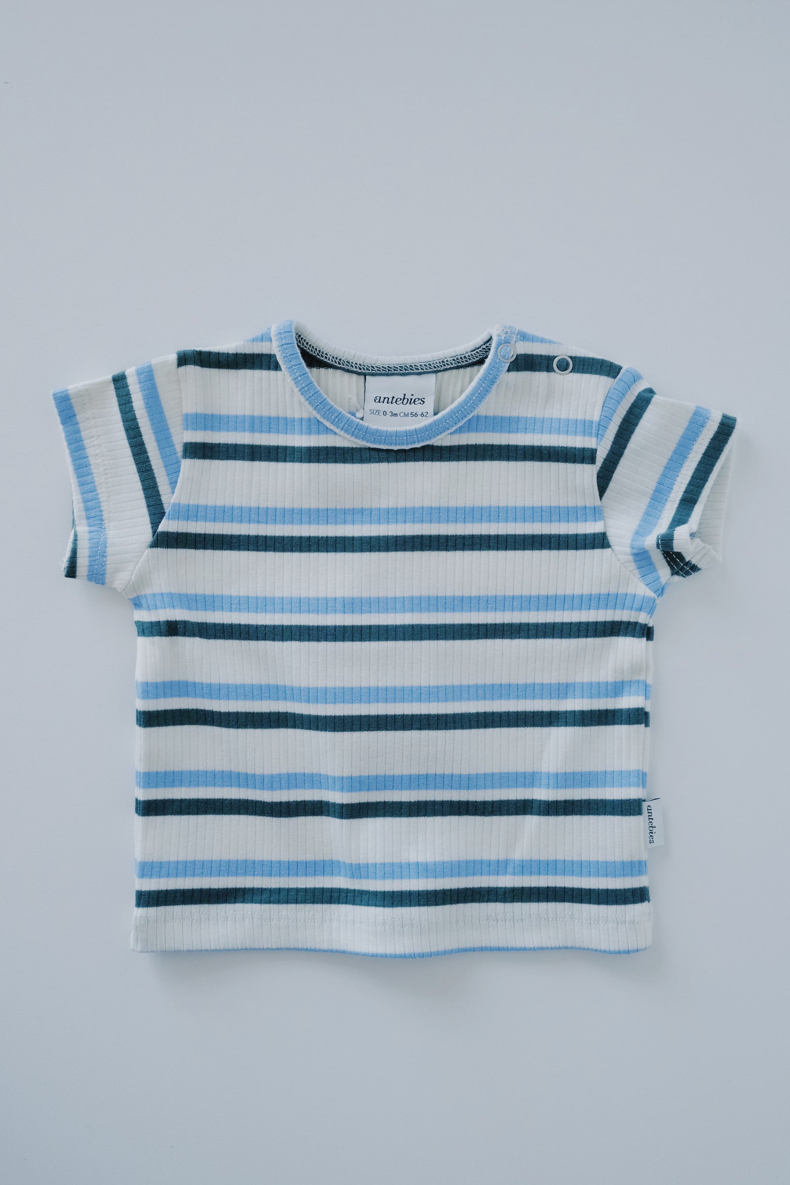 baby t-shirt - basic instincts - collab zürich