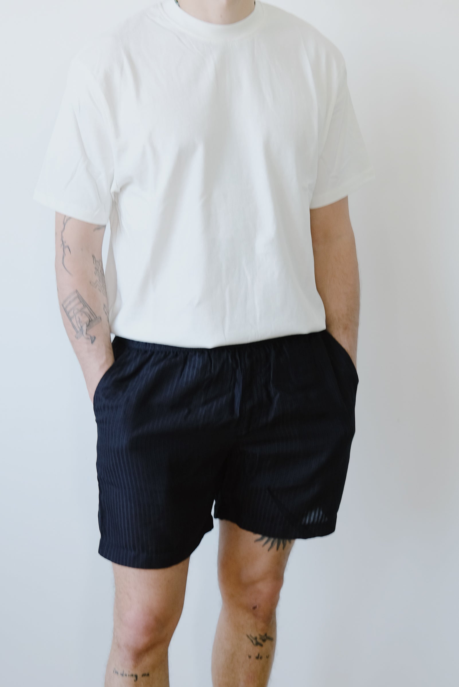 unisex shorts - rishi - banana black - collab zürich