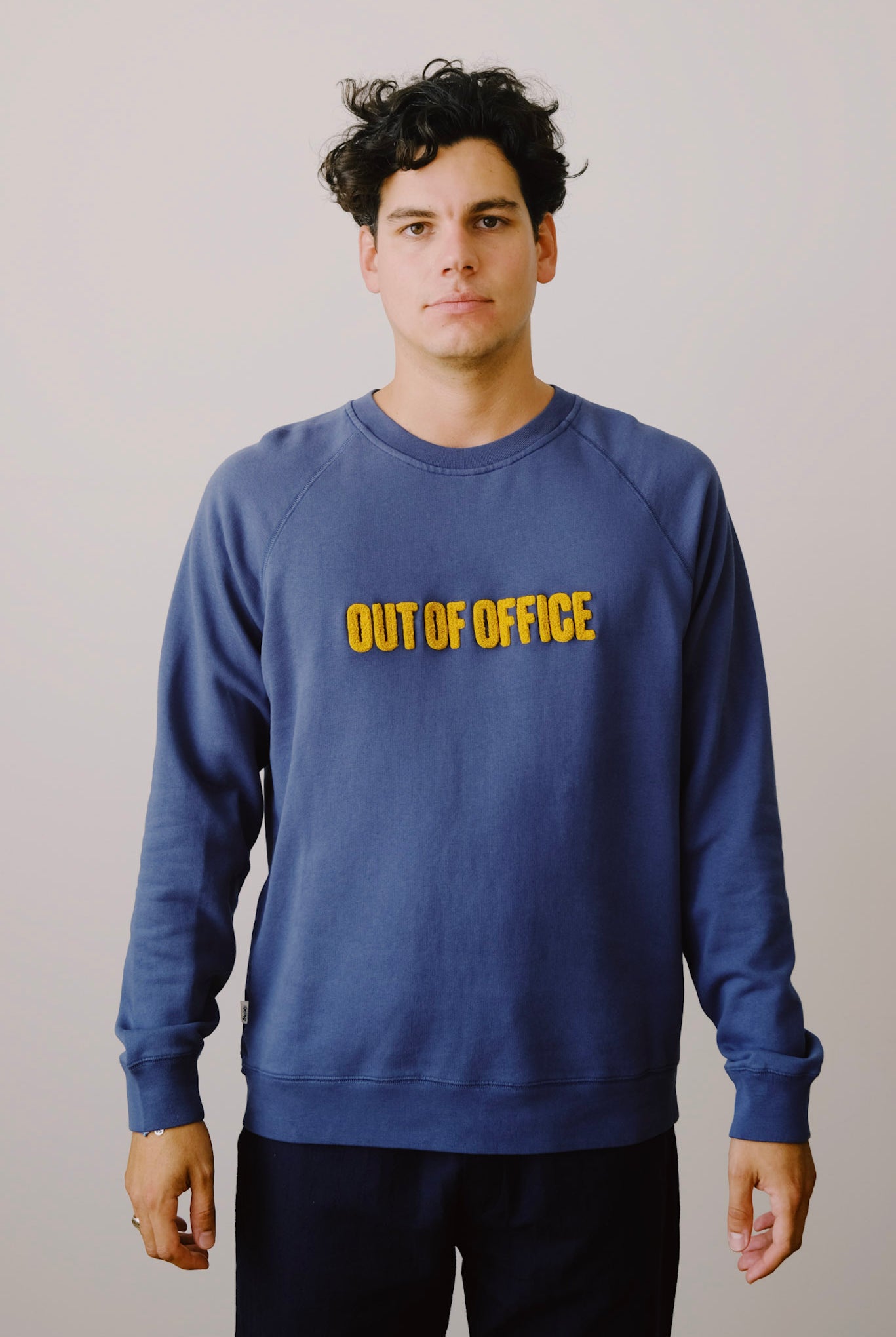 sweatshirt - out of office - blue - collab zürich
