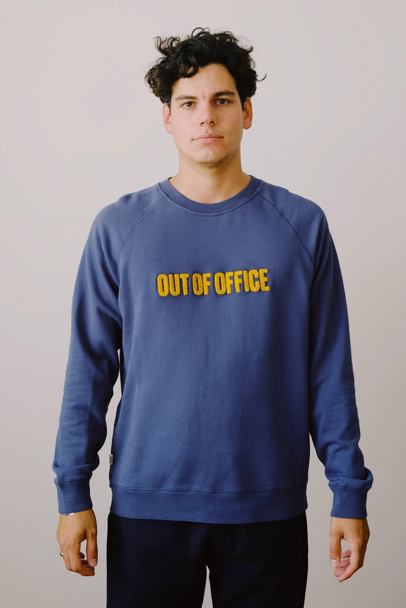 sweatshirt - out of office - blue - collab zürich