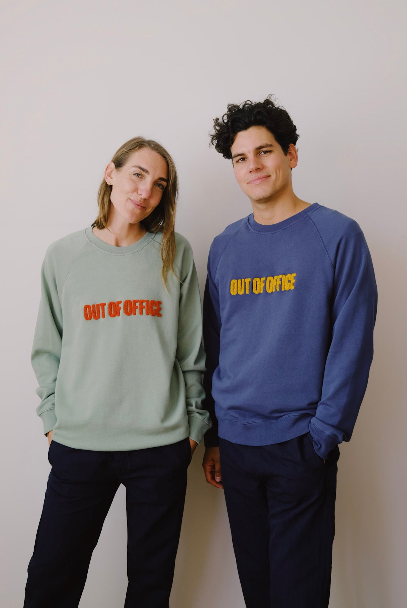 sweatshirt - out of office - blue - collab zürich