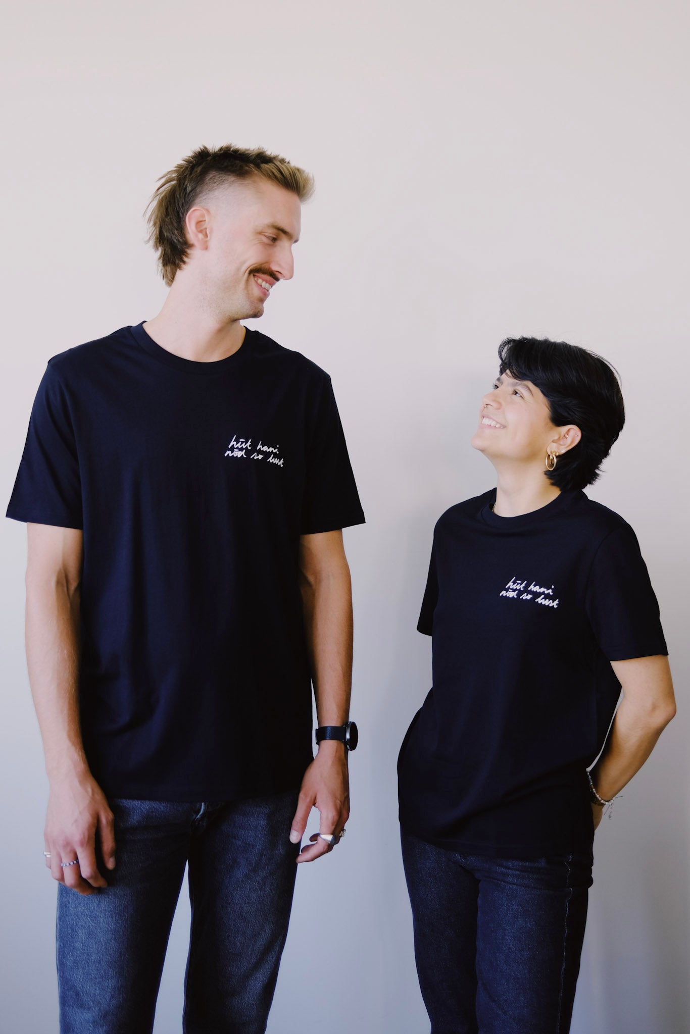Unisex T-Shirt - hüt hani nöd so lust - Black - collab zürich