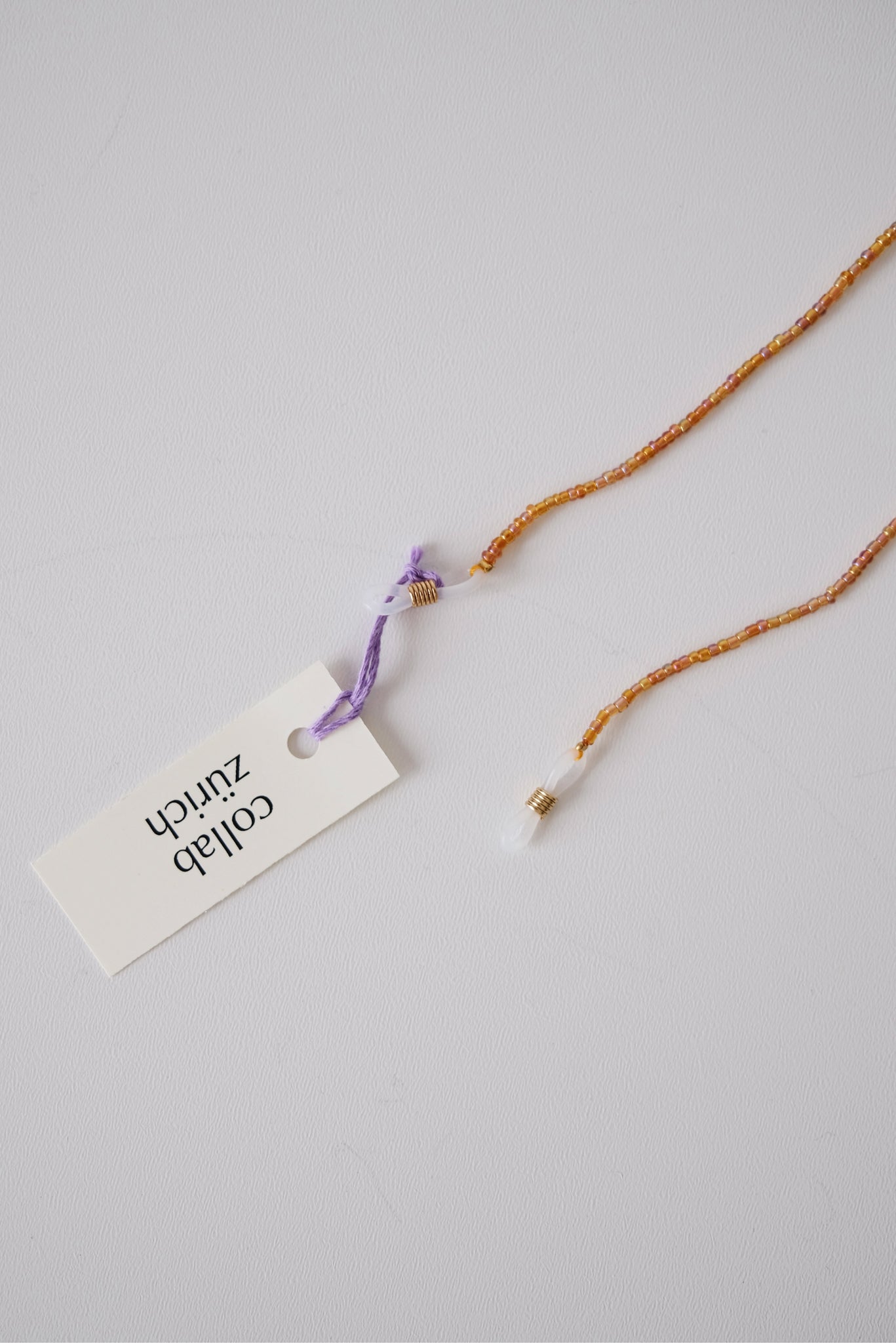 brülle bändeli / glasses necklace - shiny beads - collab zürich