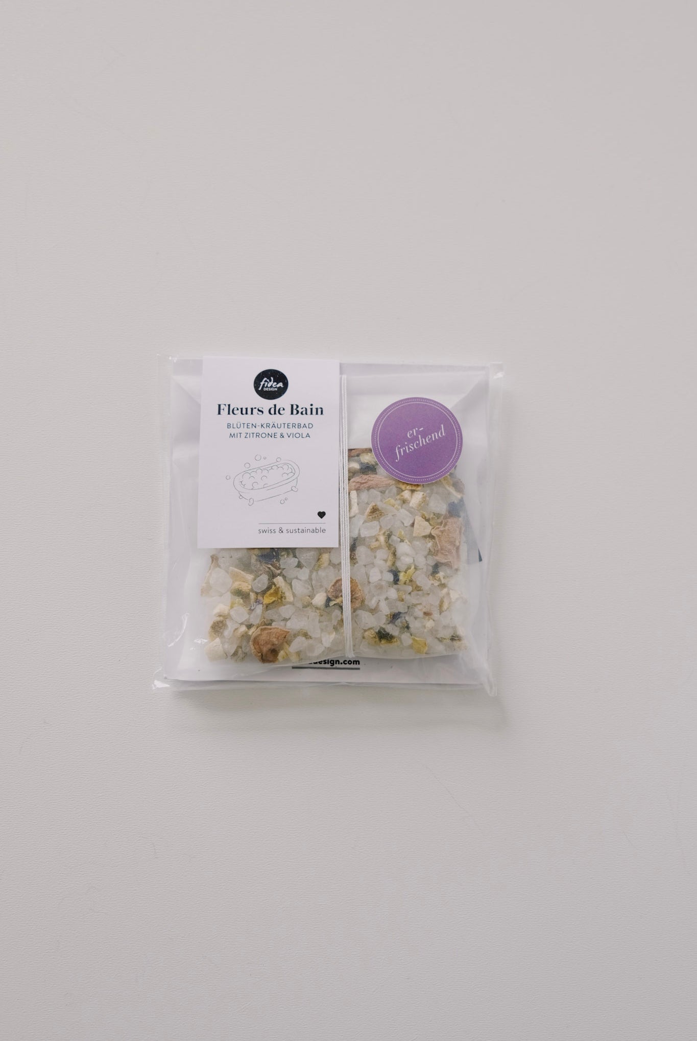 fleurs de bain - bath tea bag - flowers and herbs - collab zürich
