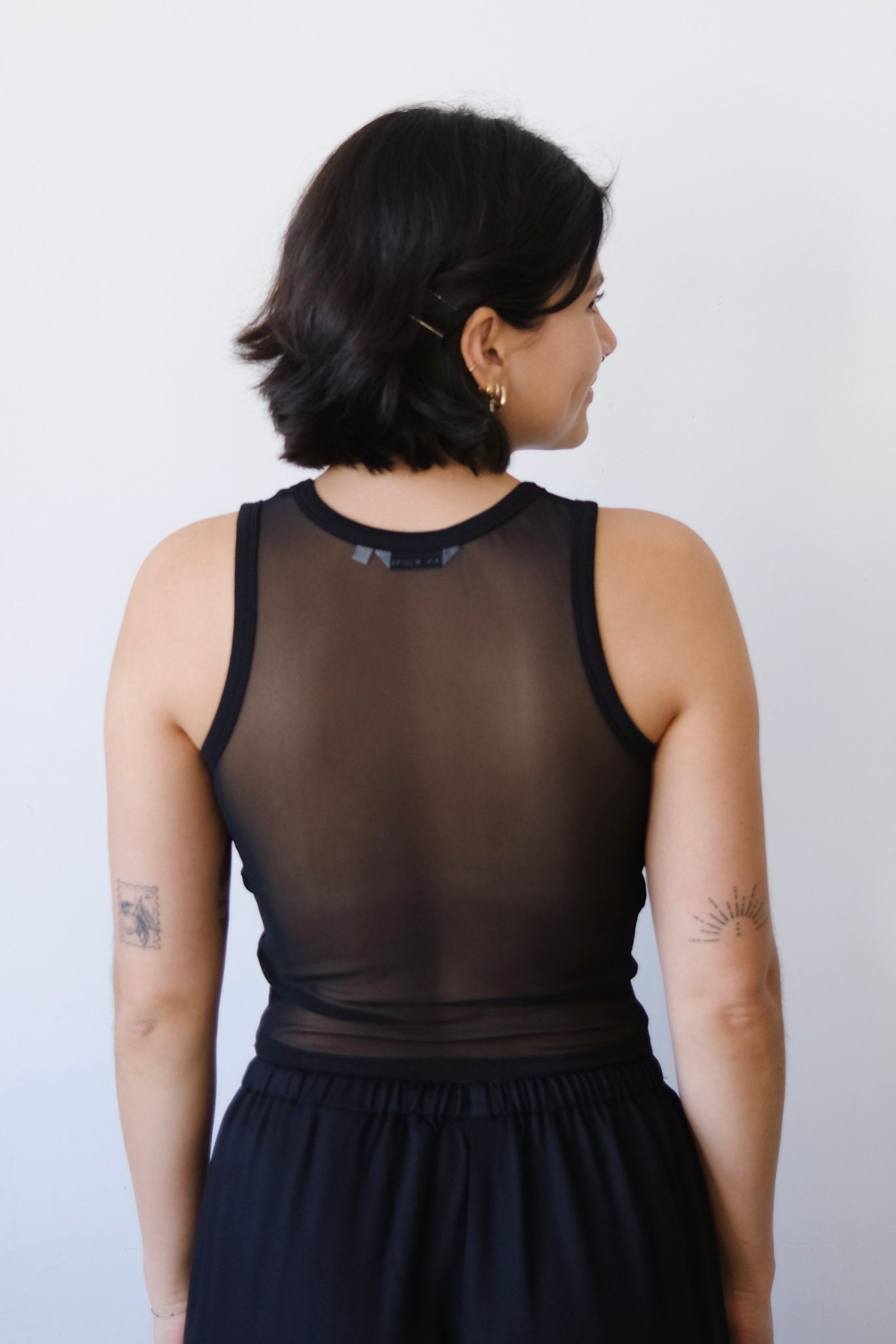 crop top - holmen - transparent back - collab zürich