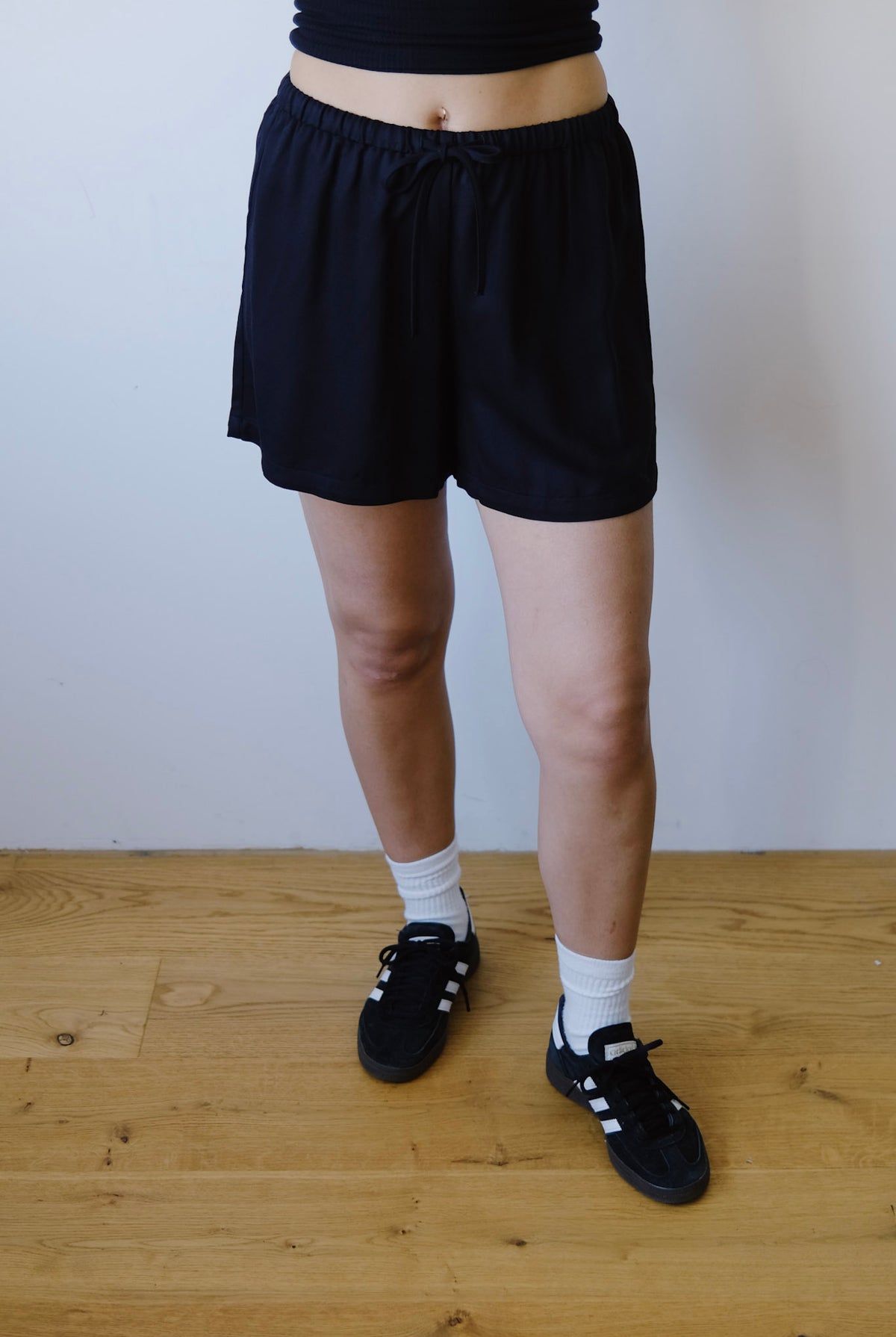Tencel Shorts - Lov - Black - collab zürich