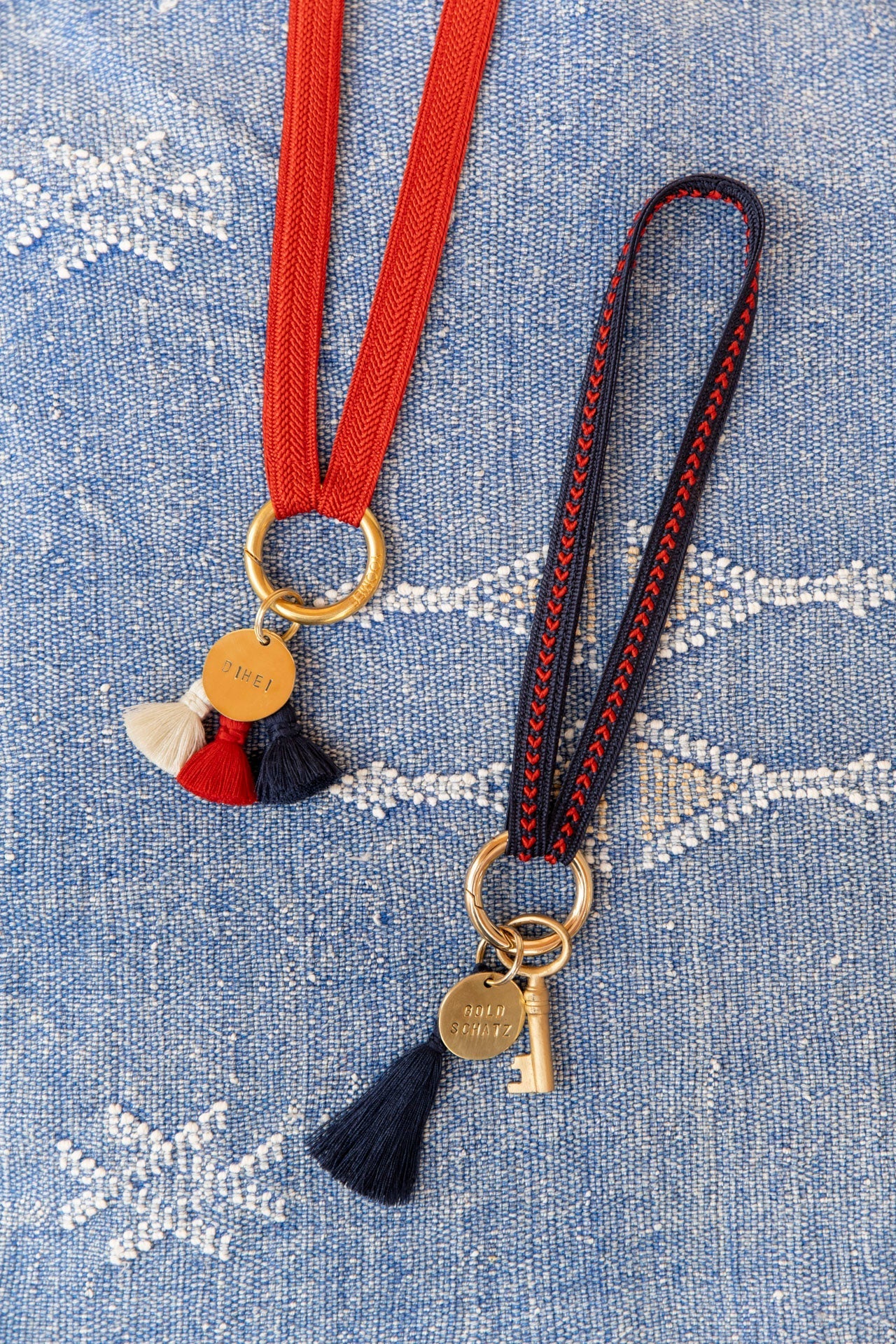 keychain band - ZAHRA mini - love - collab zürich
