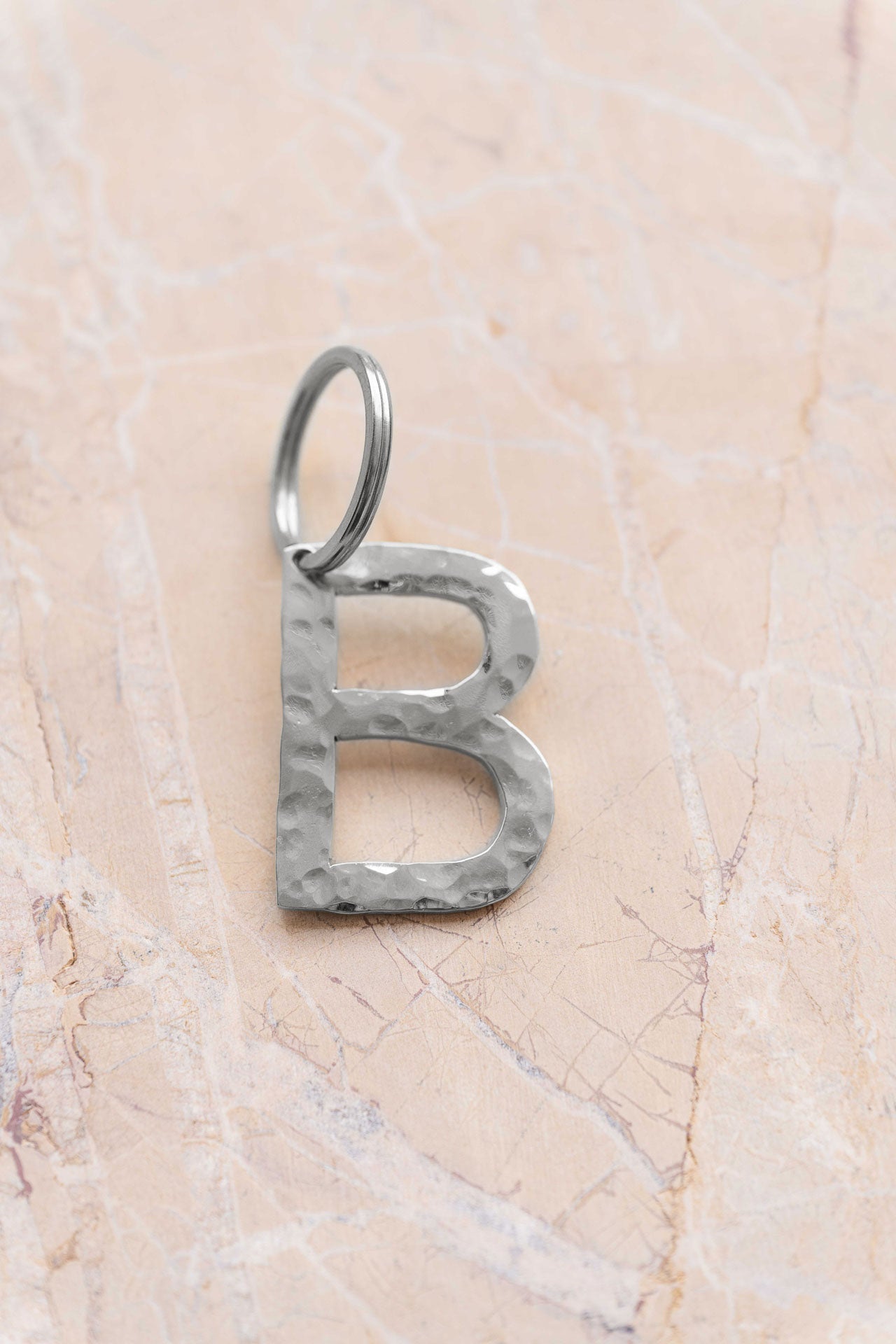 letter pendant - ISMI - "B" - collab zürich