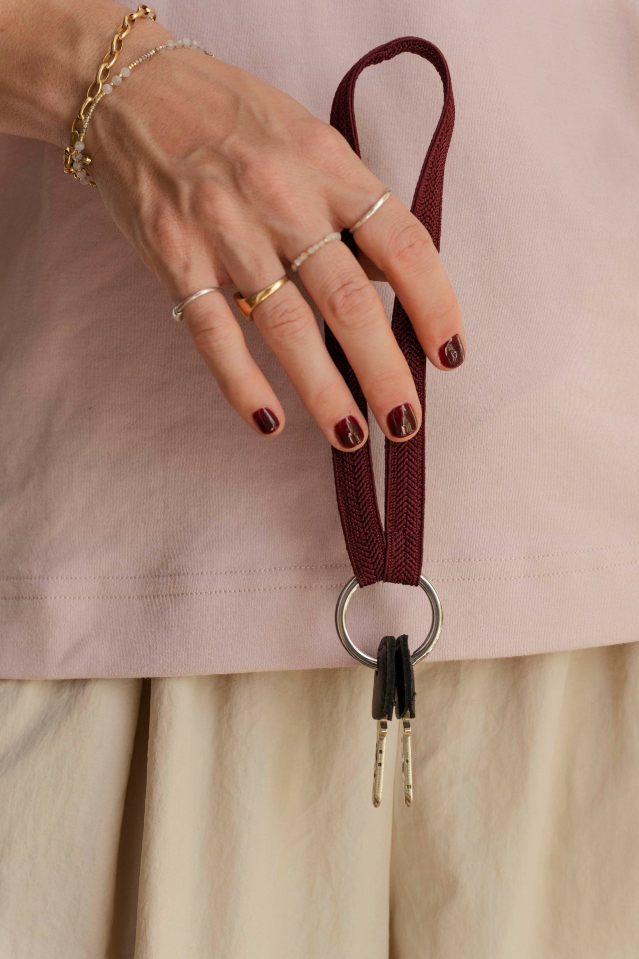 keychain band - ZAHRA mini - ruby - collab zürich