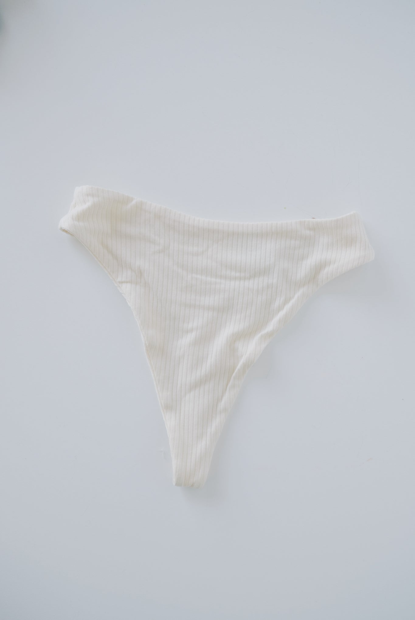 highwaist thong - creme - collab zürich
