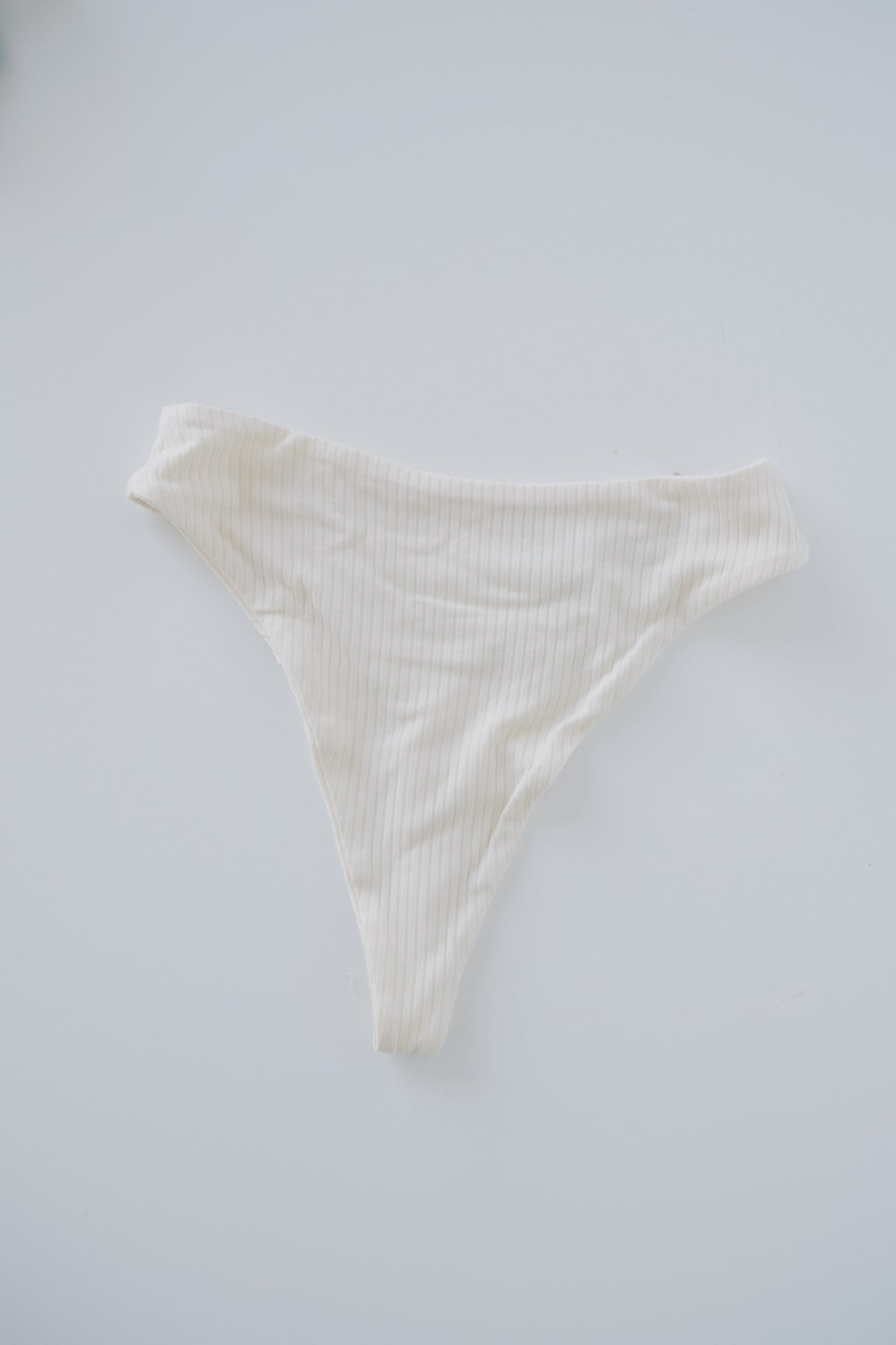 highwaist thong - creme - collab zürich