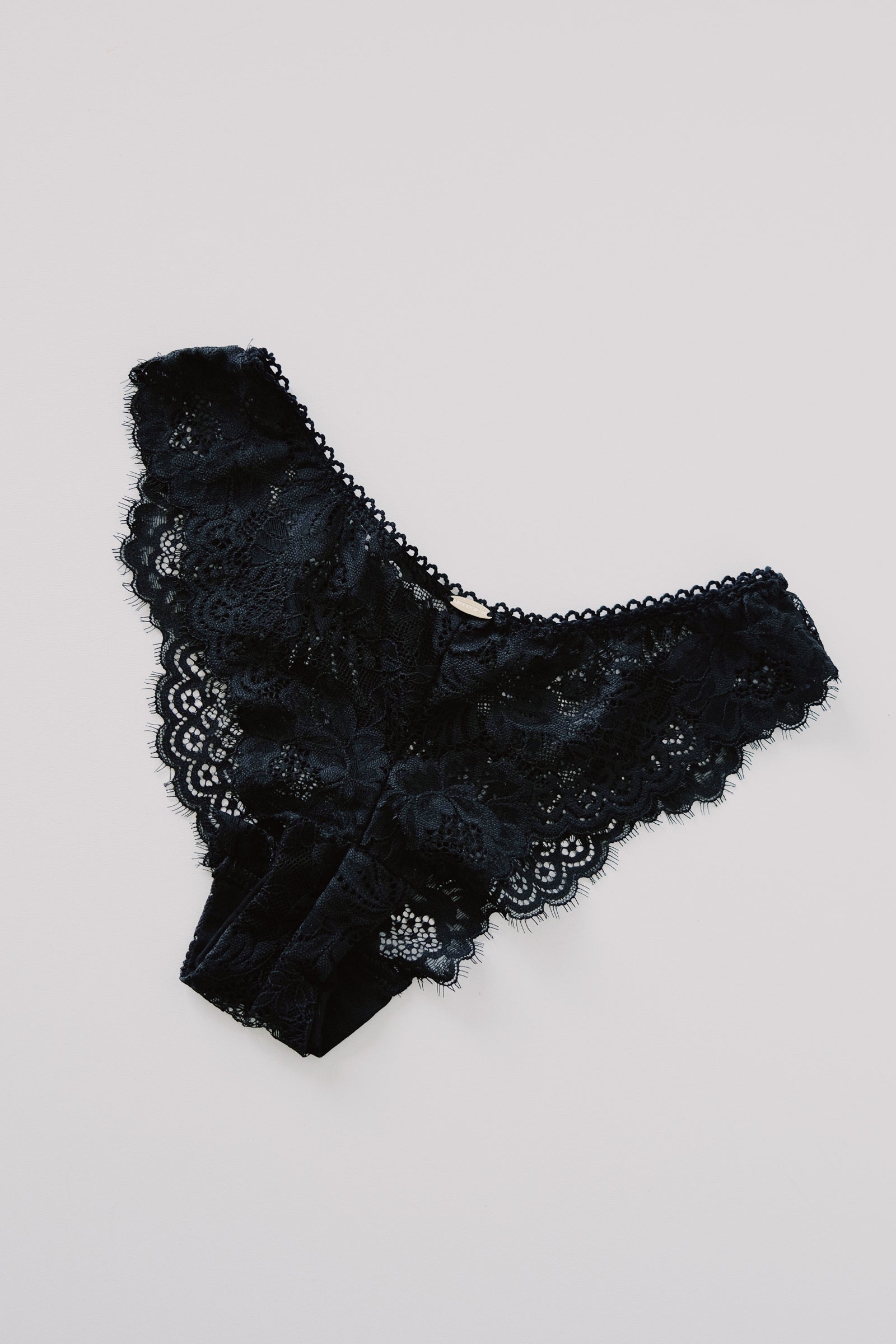 soft lace knickers - millie bikini - collab zürich