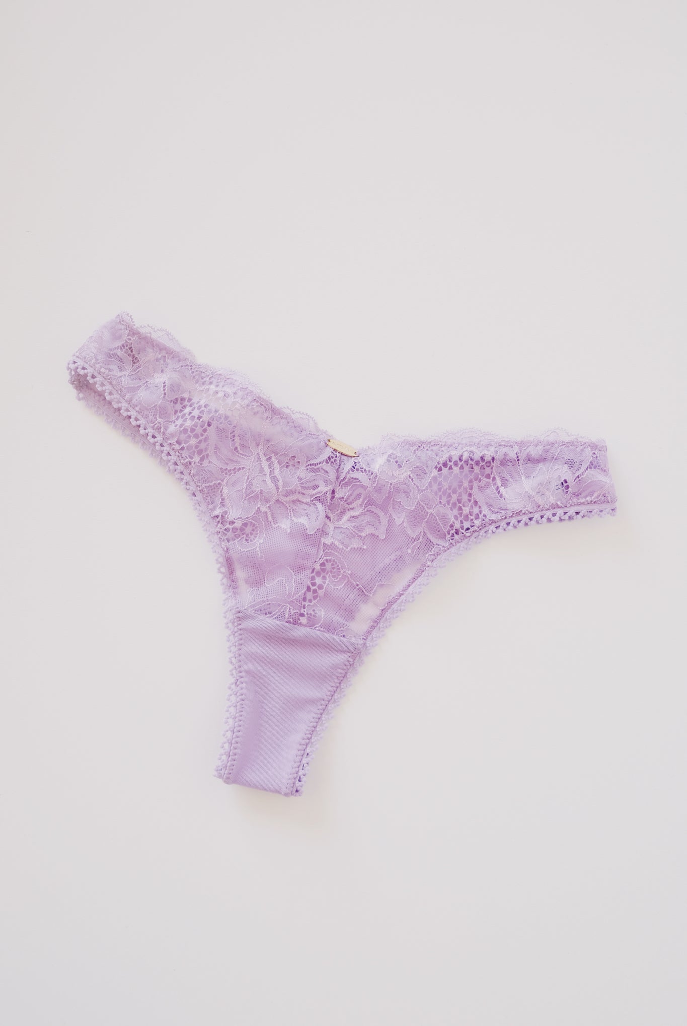 soft lace thong - annie 90's - collab zürich