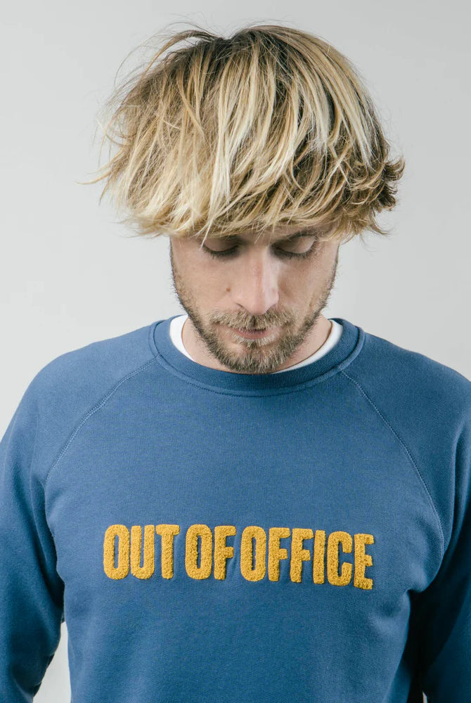 sweatshirt - out of office - blue - collab zürich