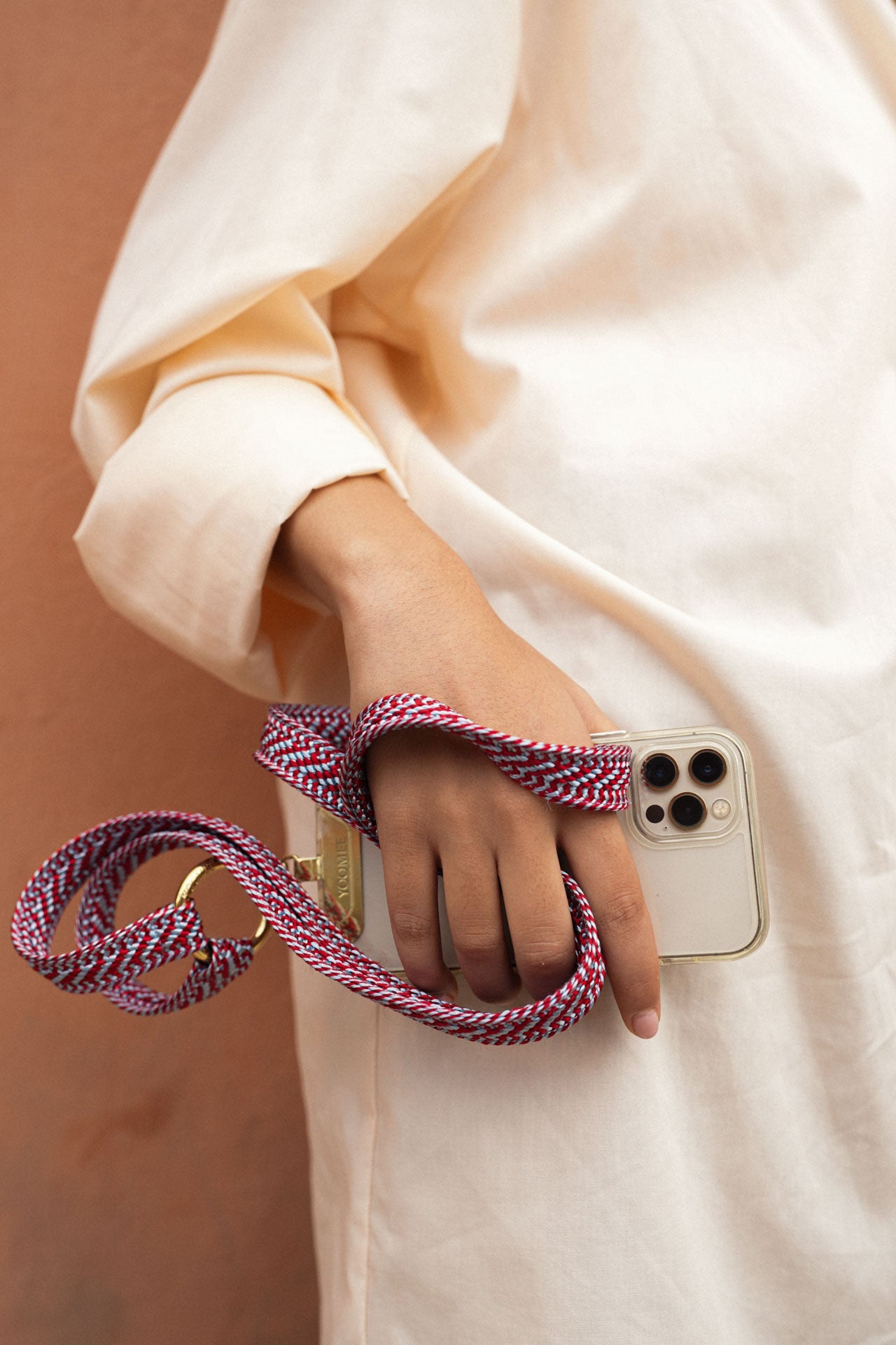 Phonechain Band - ZAHRA - Blush & Blue - collab zürich