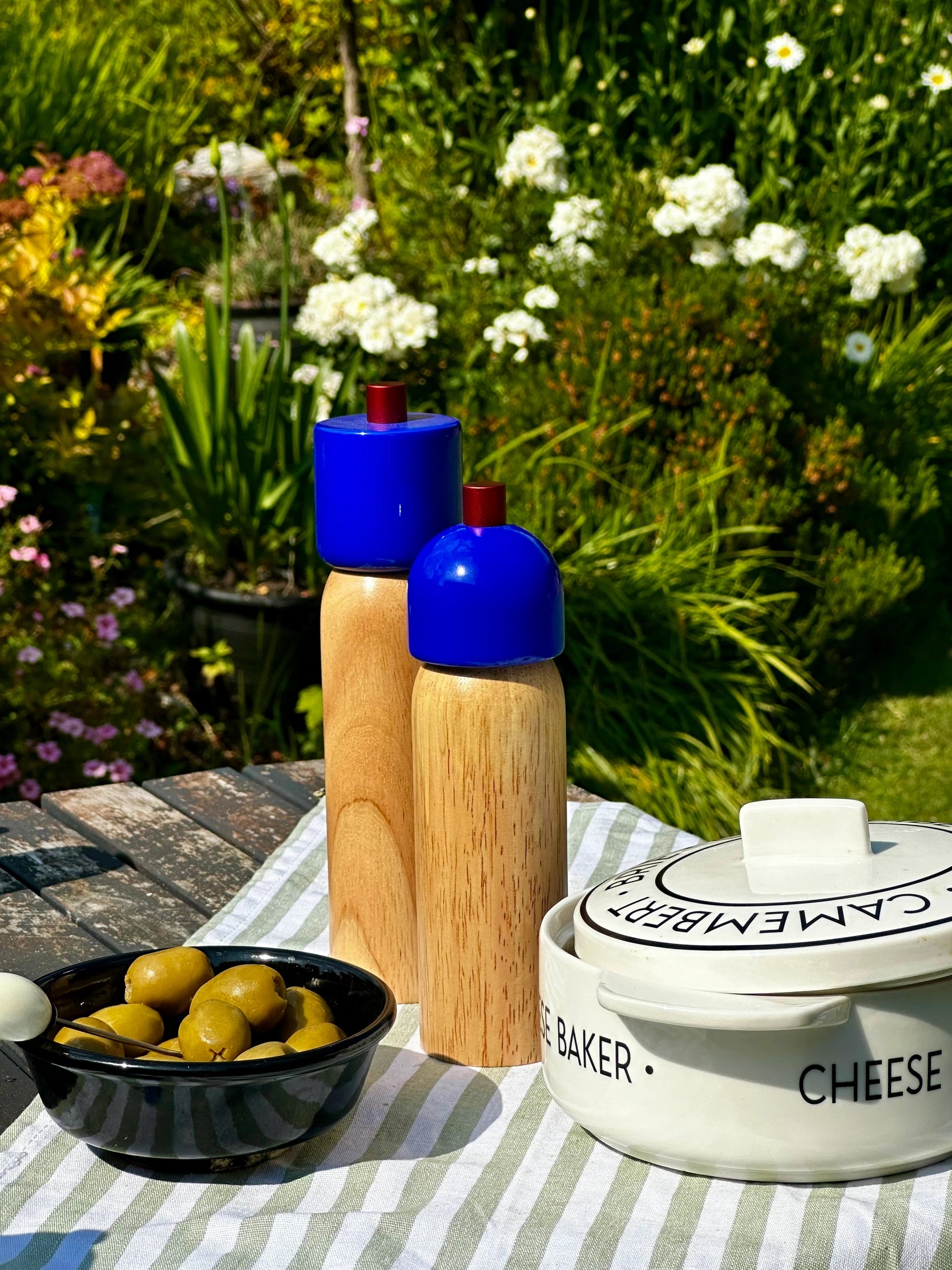Salt / Pepper Grinder - Blue & Red - collab zürich