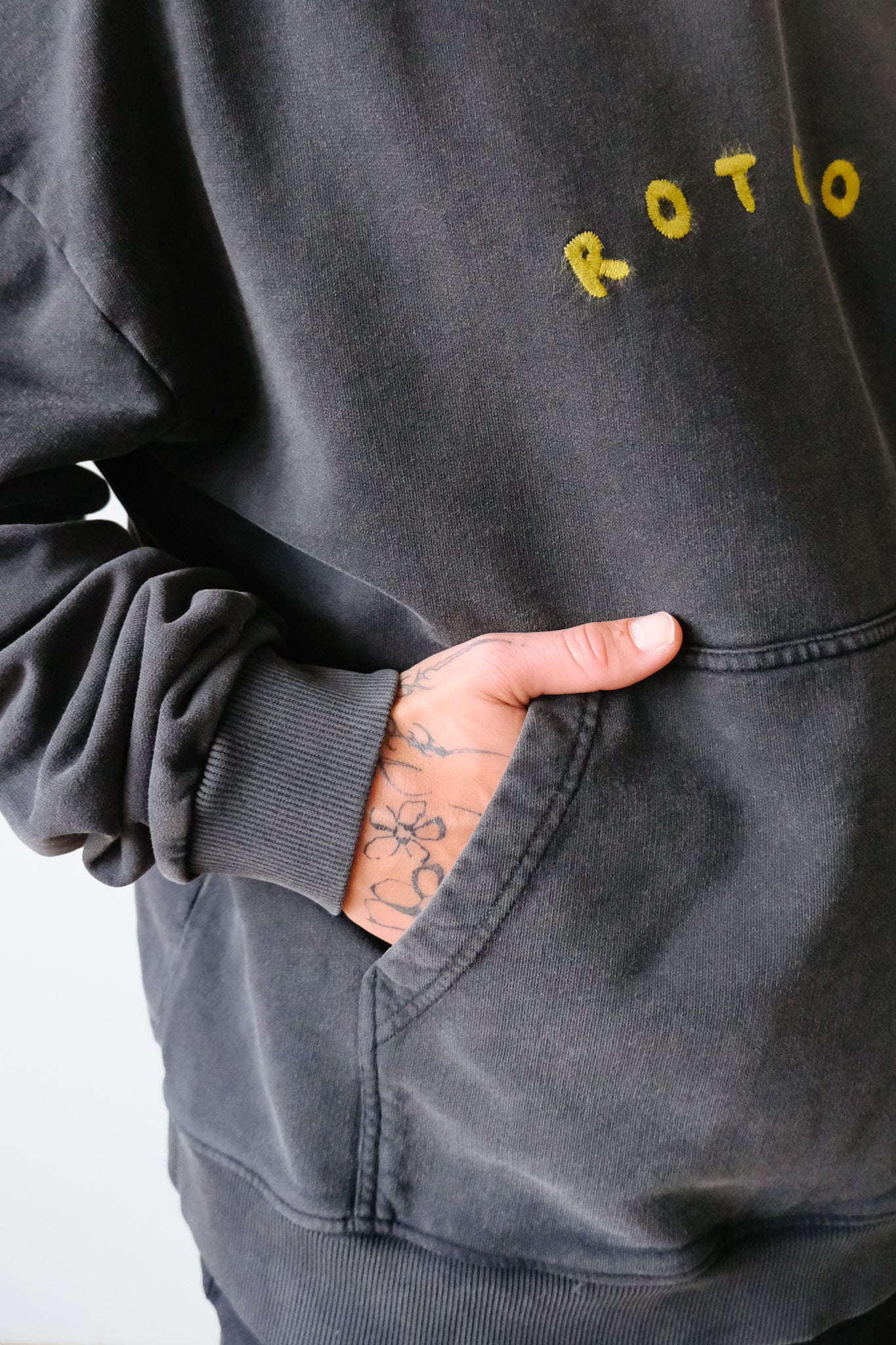 unisex hoodie - bubby logo - faded black - collab zürich