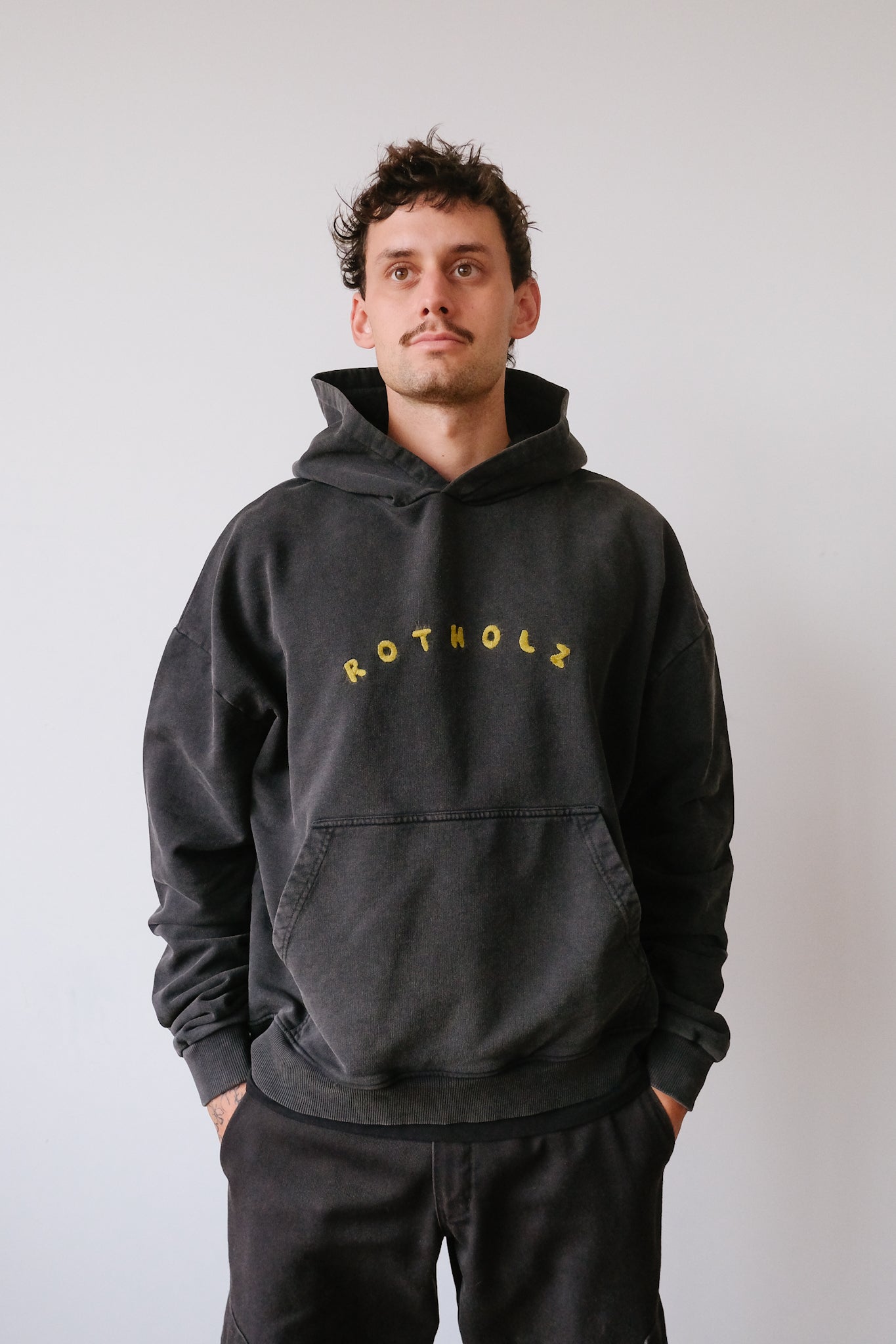 unisex hoodie - bubby logo - faded black - collab zürich