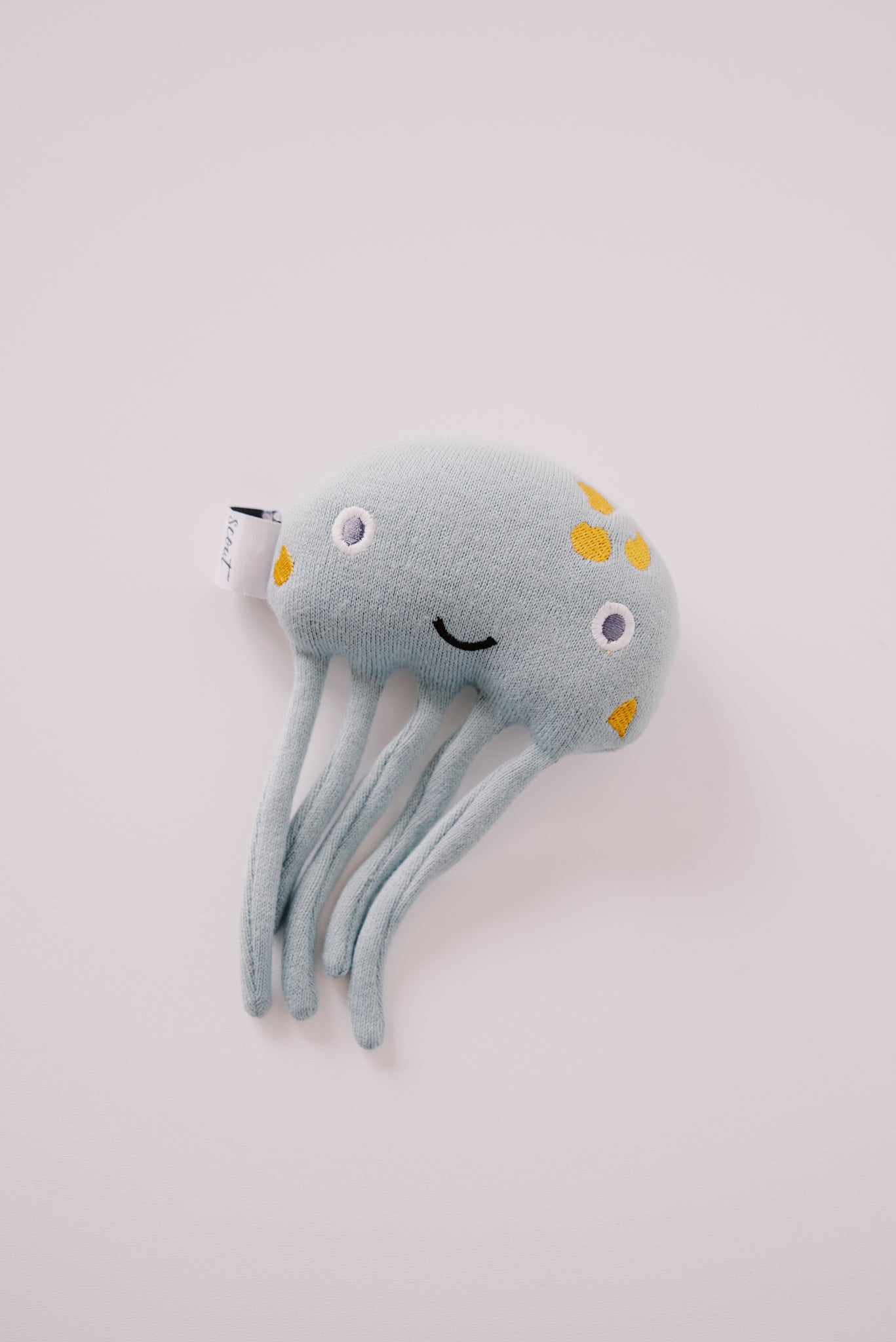 rattle - smiling jellyfish - blue - collab zürich