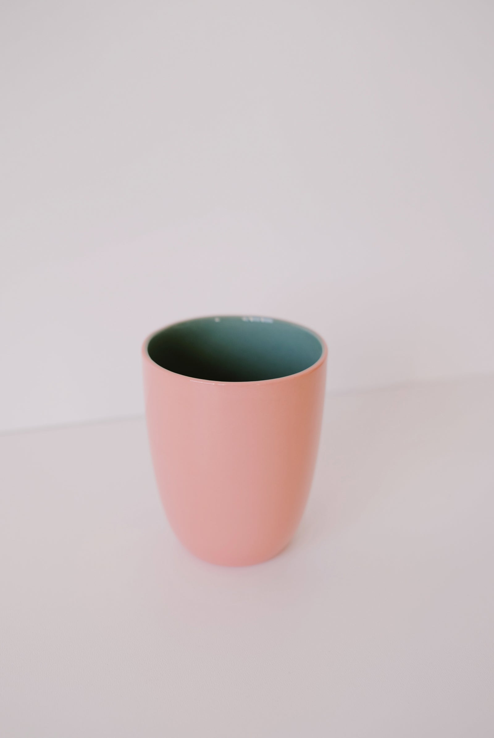 coffee cup - two tone - green & pink - collab zürich