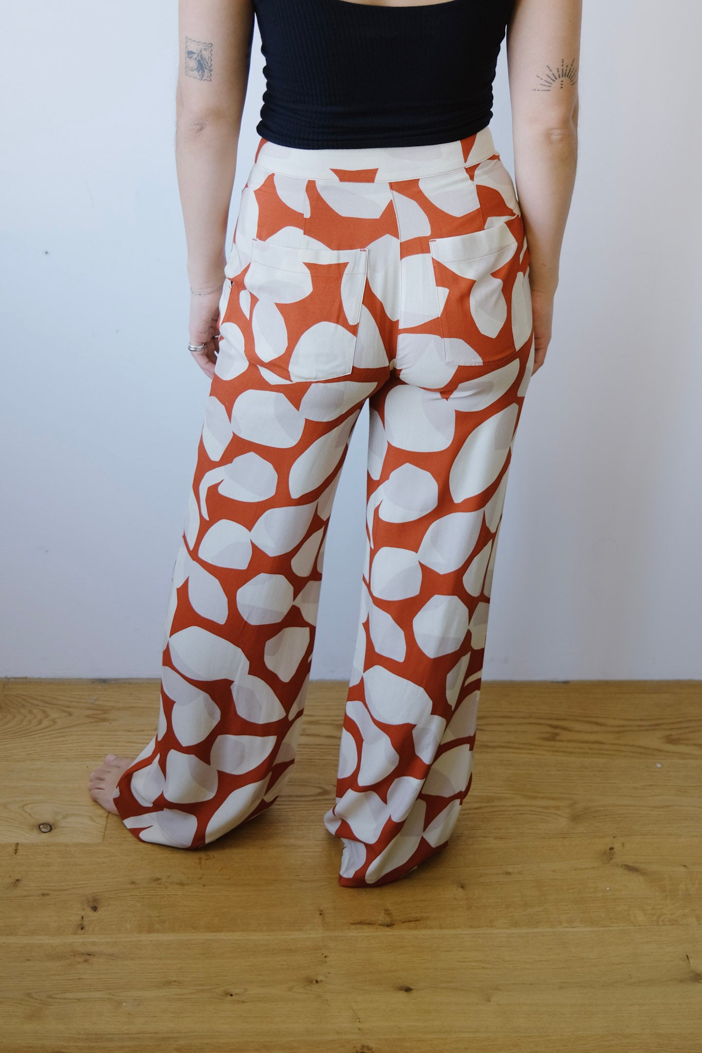 ecovero pants - manolita - light leaf - collab zürich
