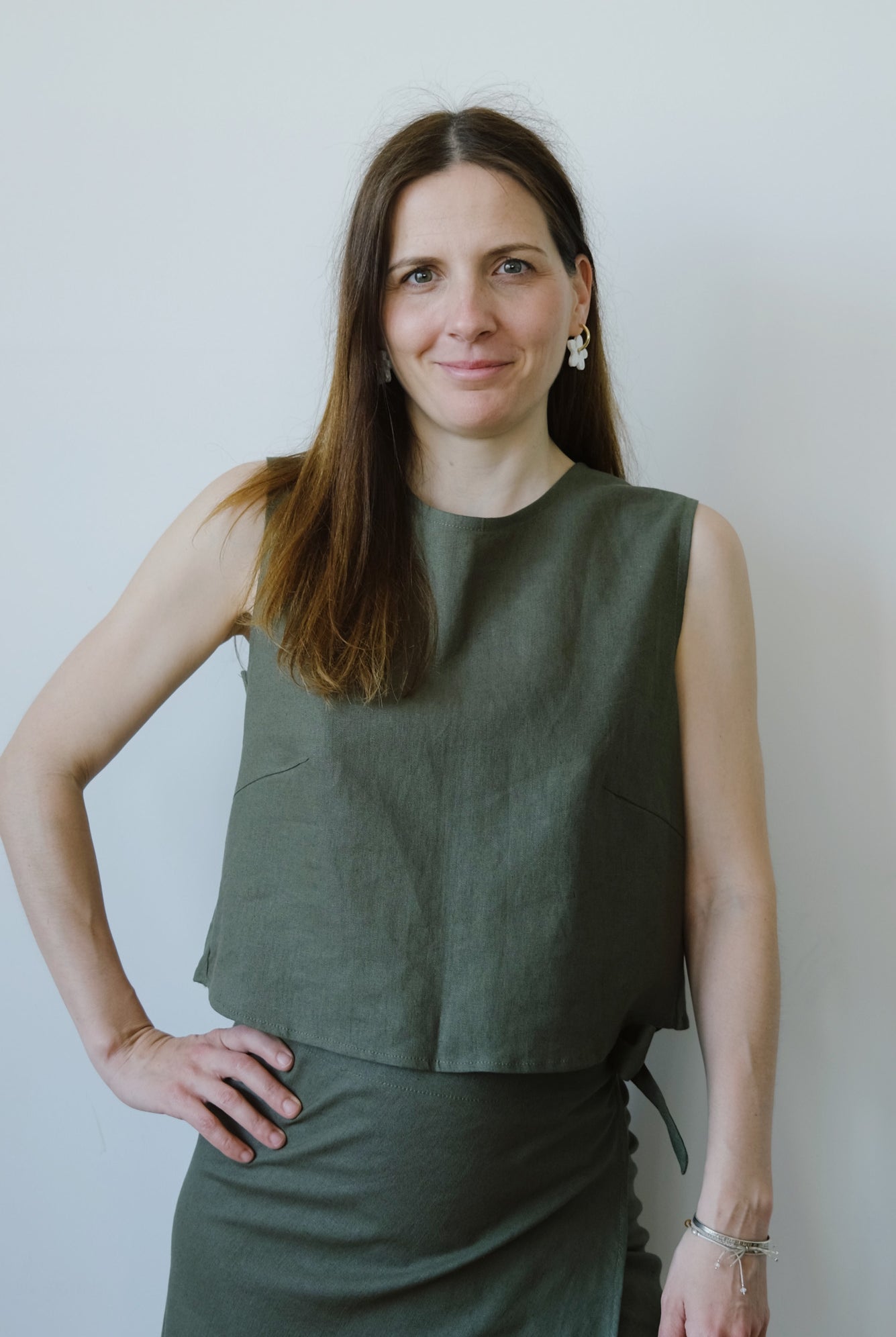 linen top - ANNA LISA - olive - collab zürich