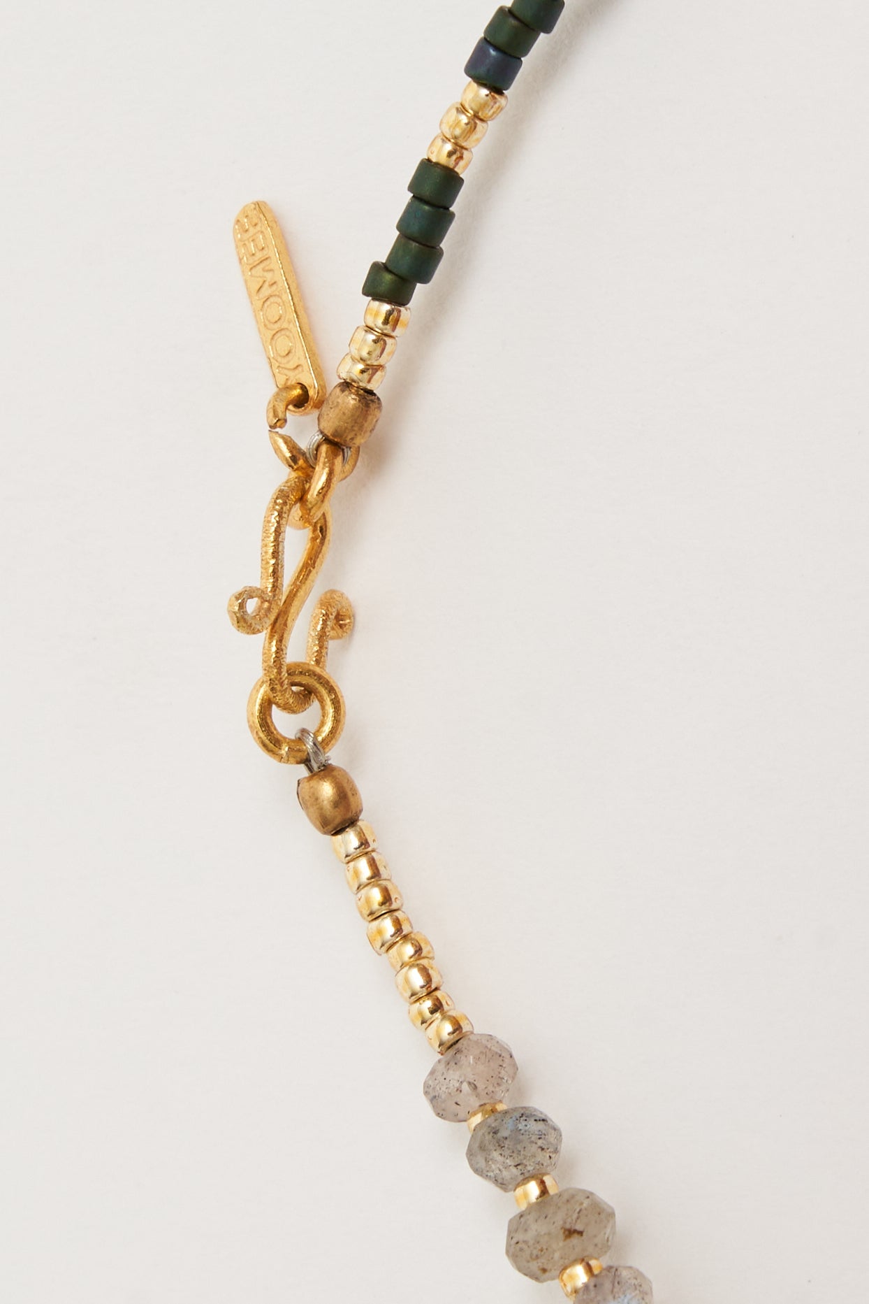 bracelet - DINA labradorite - emerald - sale - collab zürich