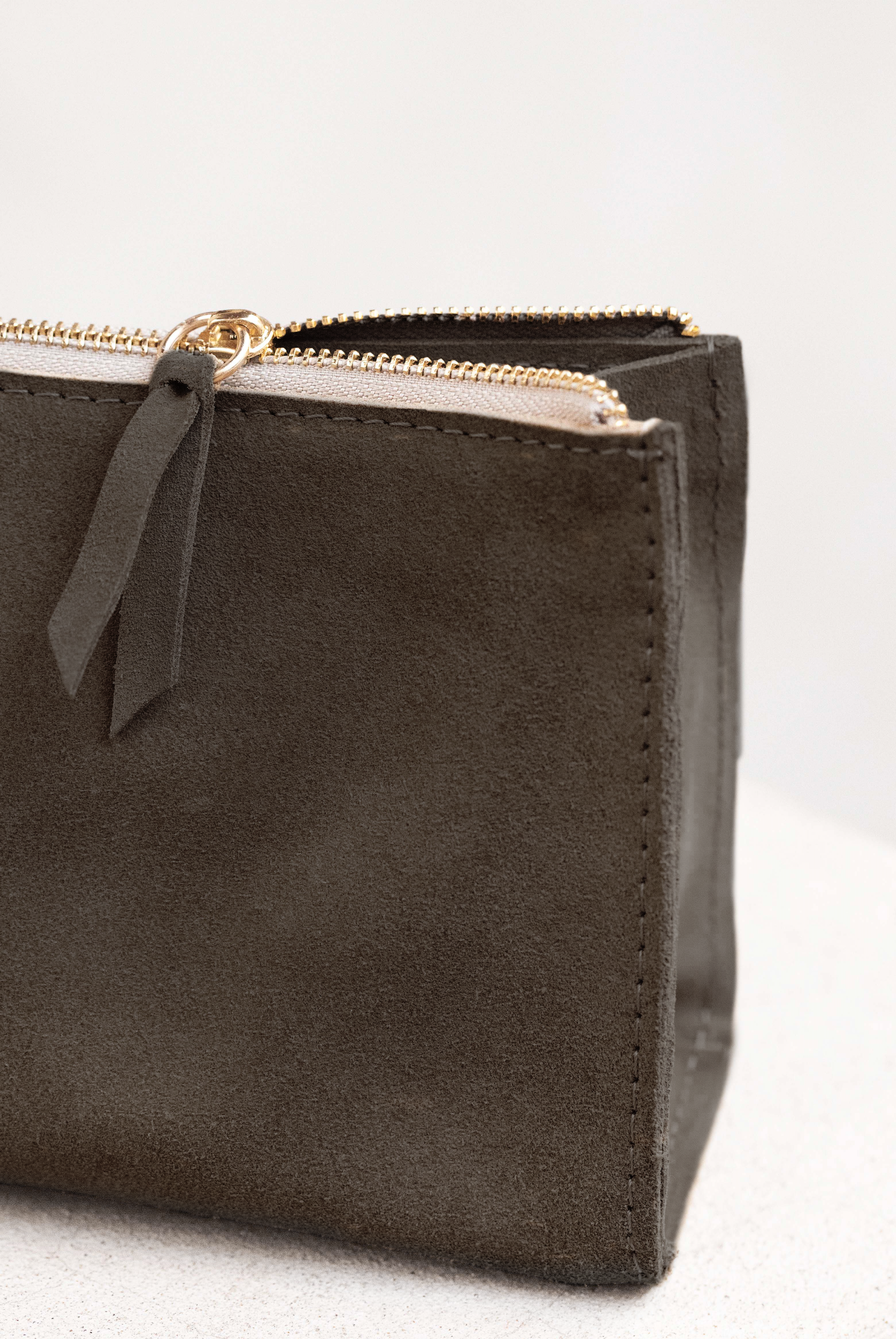 Necessaire - DENYA - brown - sale - collab zürich