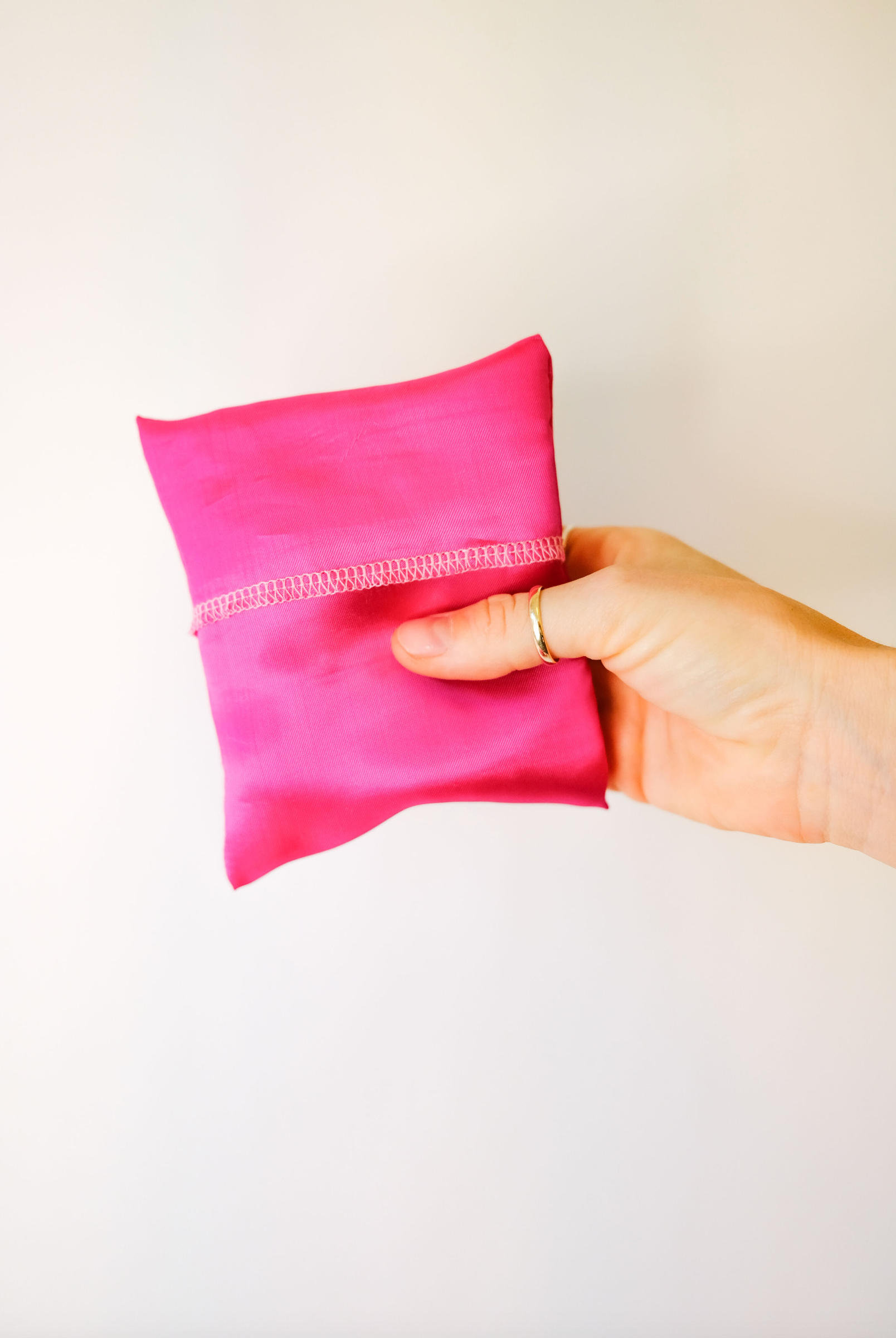 Bag - LATIFA - magenta - collab zürich