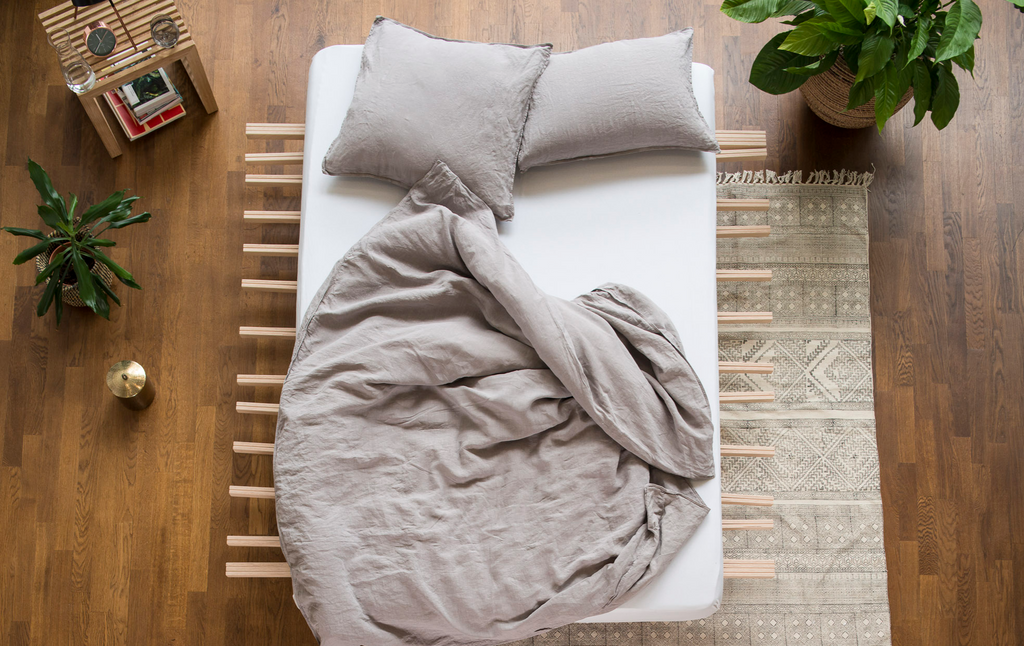 linen bed sheets - linus - taupe - collab zürich