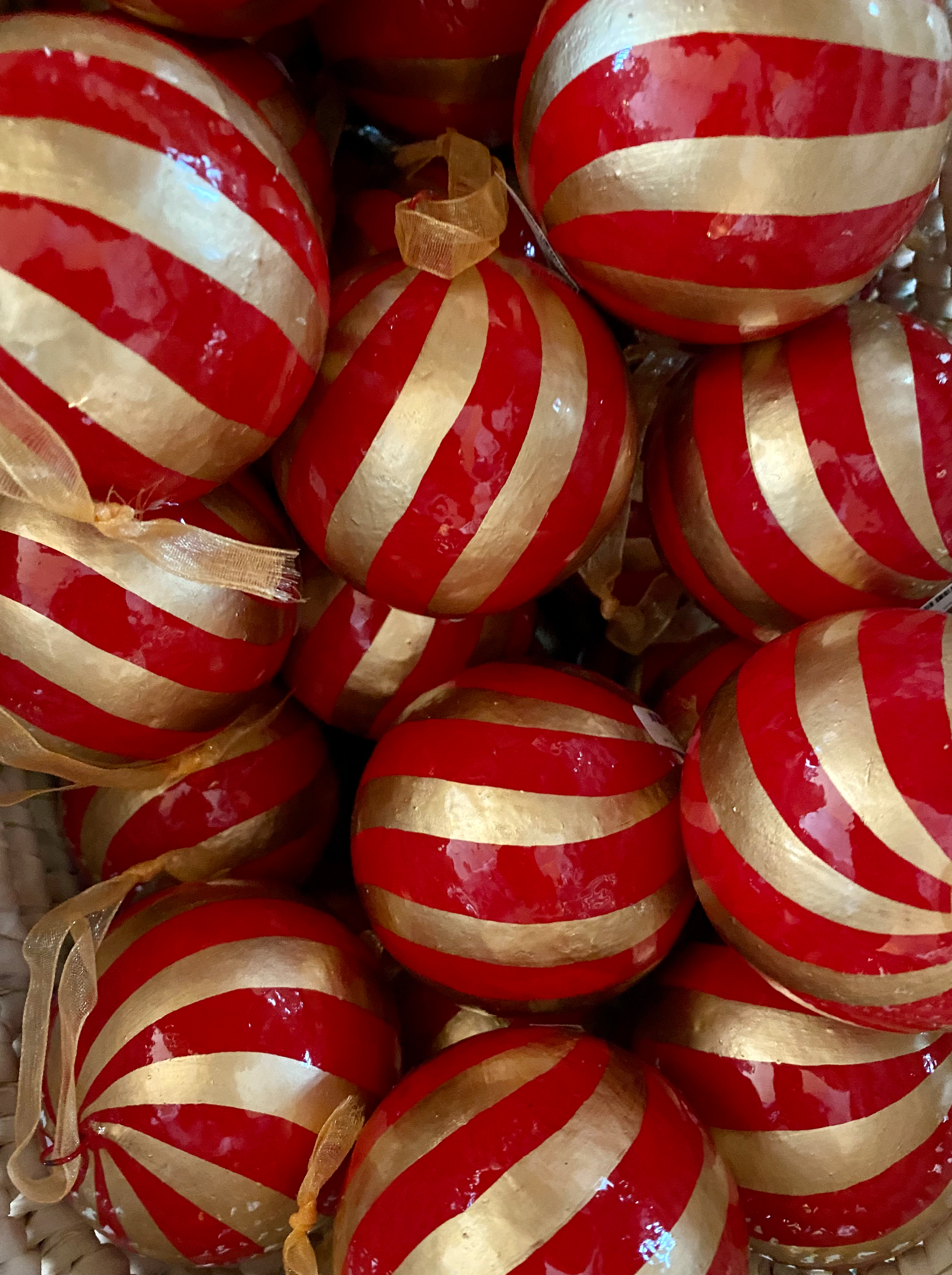 unbreakable christmas ornament - gold swirl ball - collab zürich