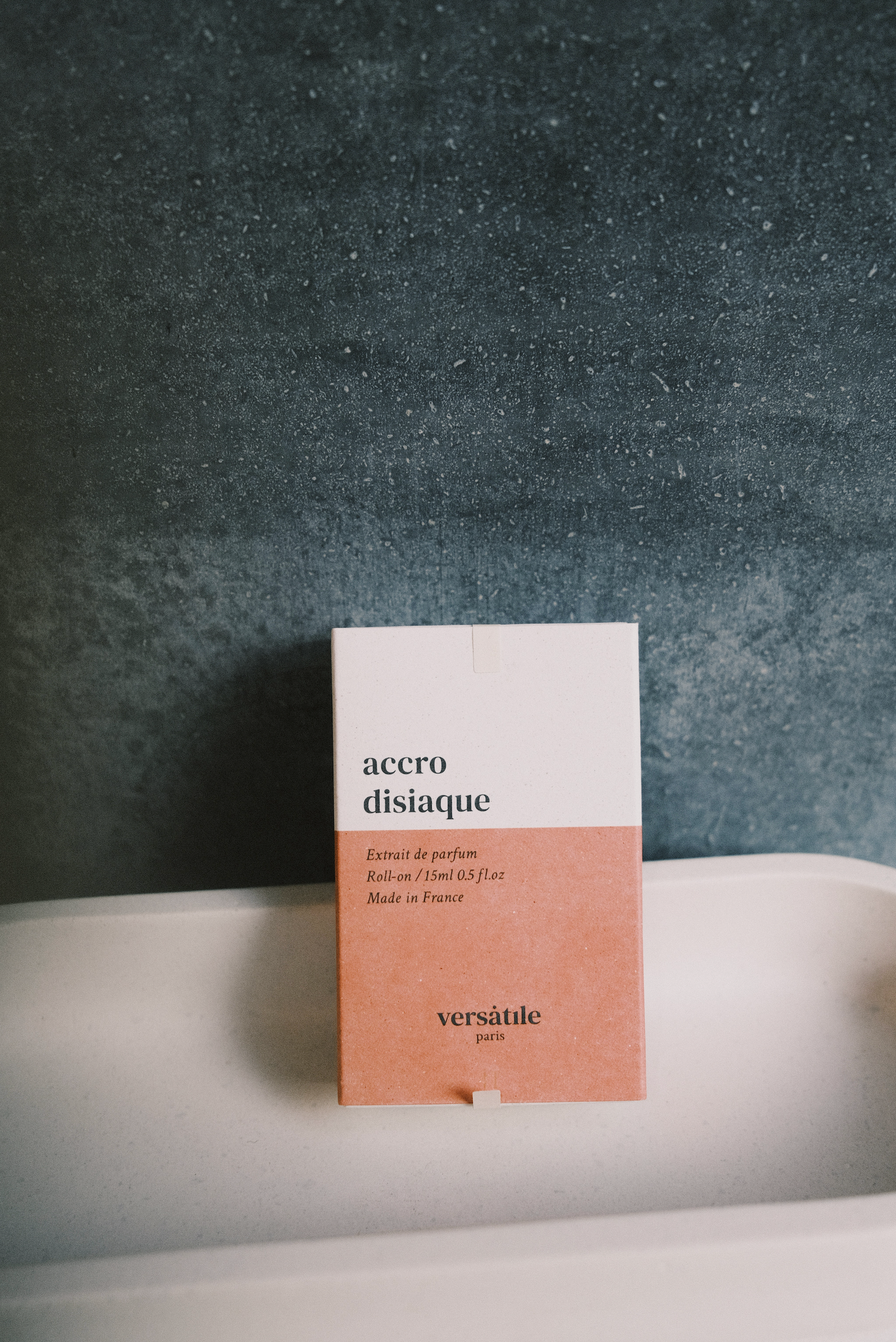 Concentrated Perfume Roller - Accrodisiaque - collab zürich