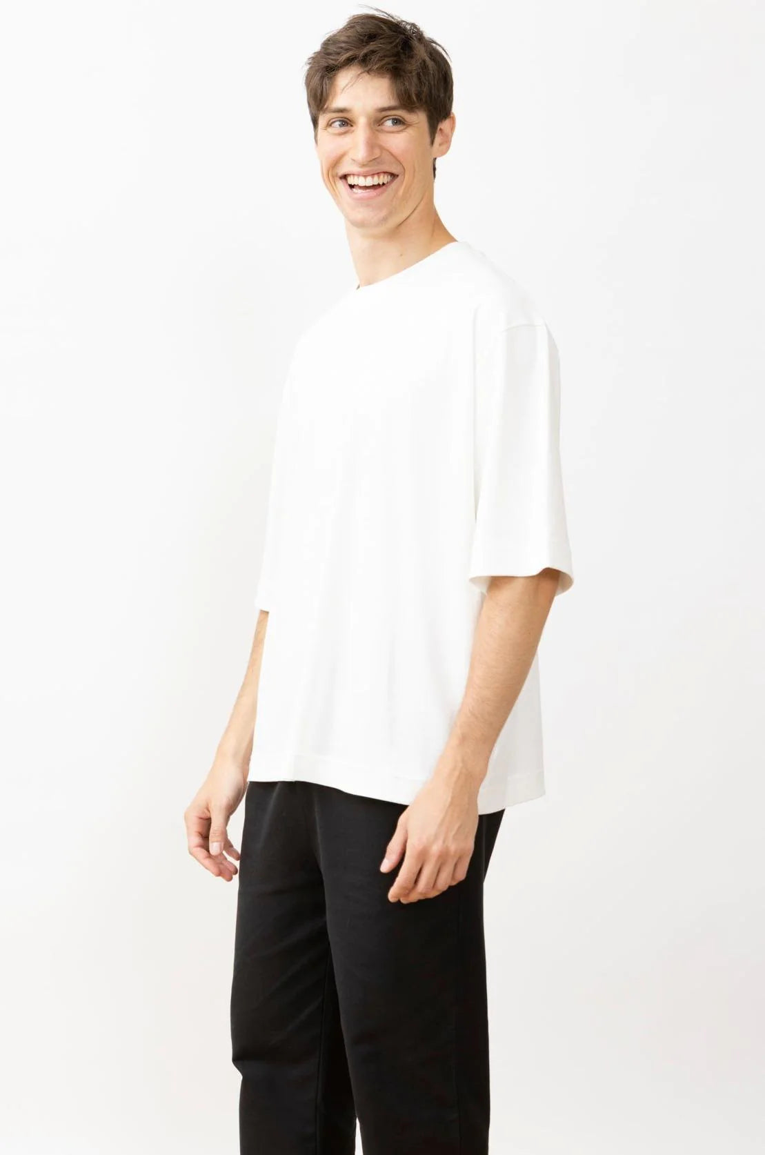 unisex t-shirt - max - white - collab zürich