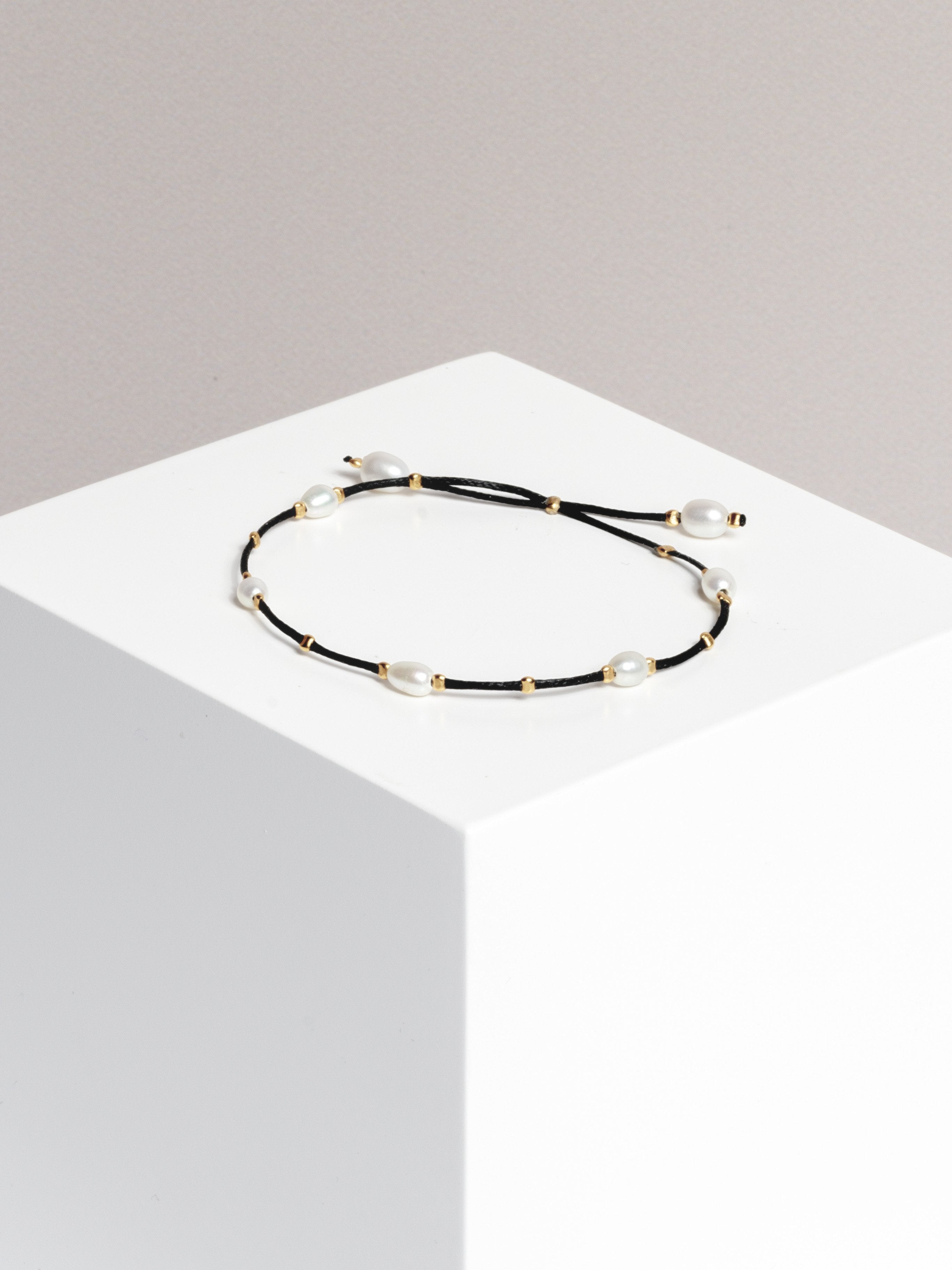 Bracelet - CRYSTAL DOTS - Pearl - Sale - collab zürich