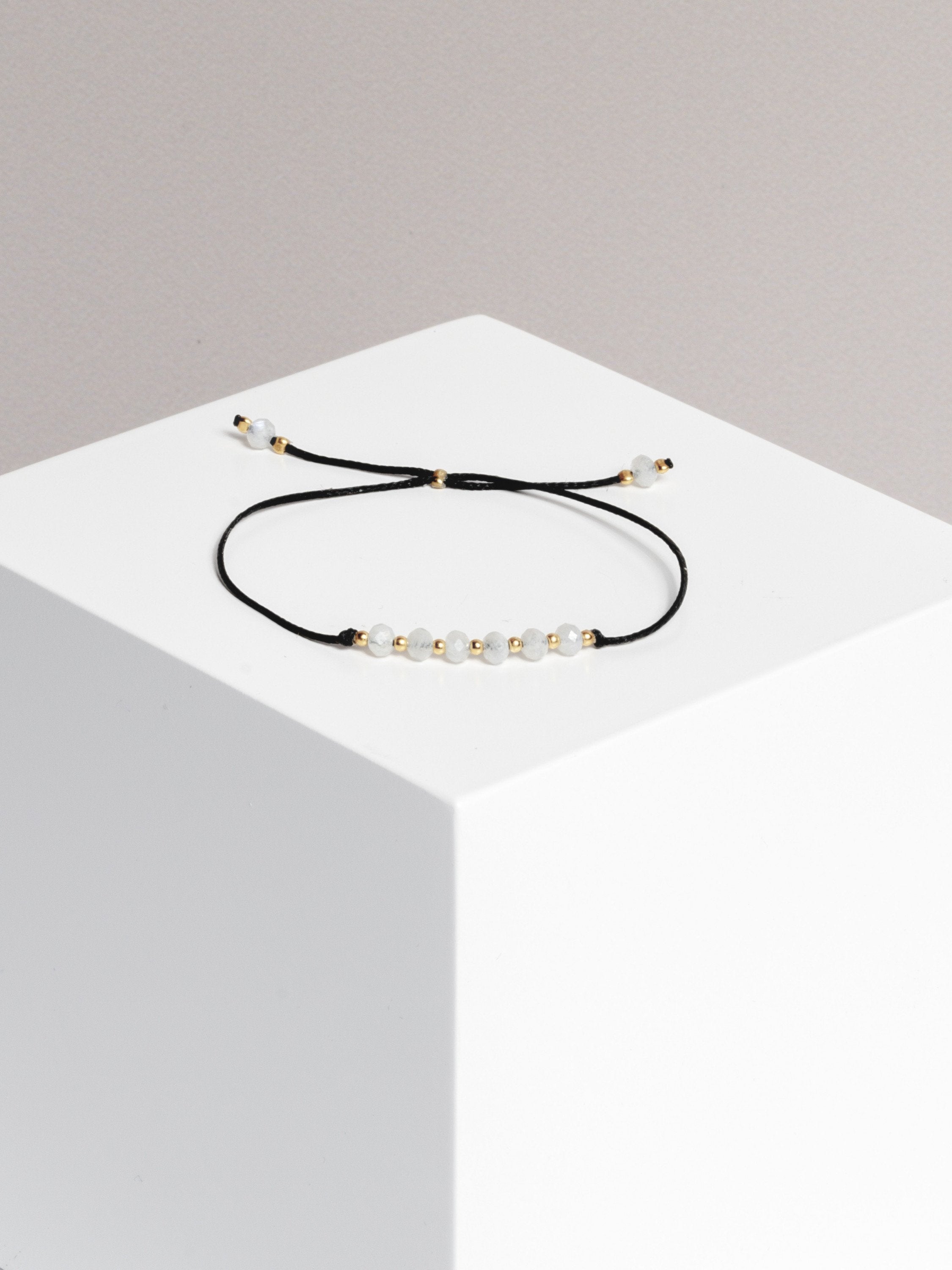 bracelet - SMALL BUT MIGHTY - moonstone - collab zürich