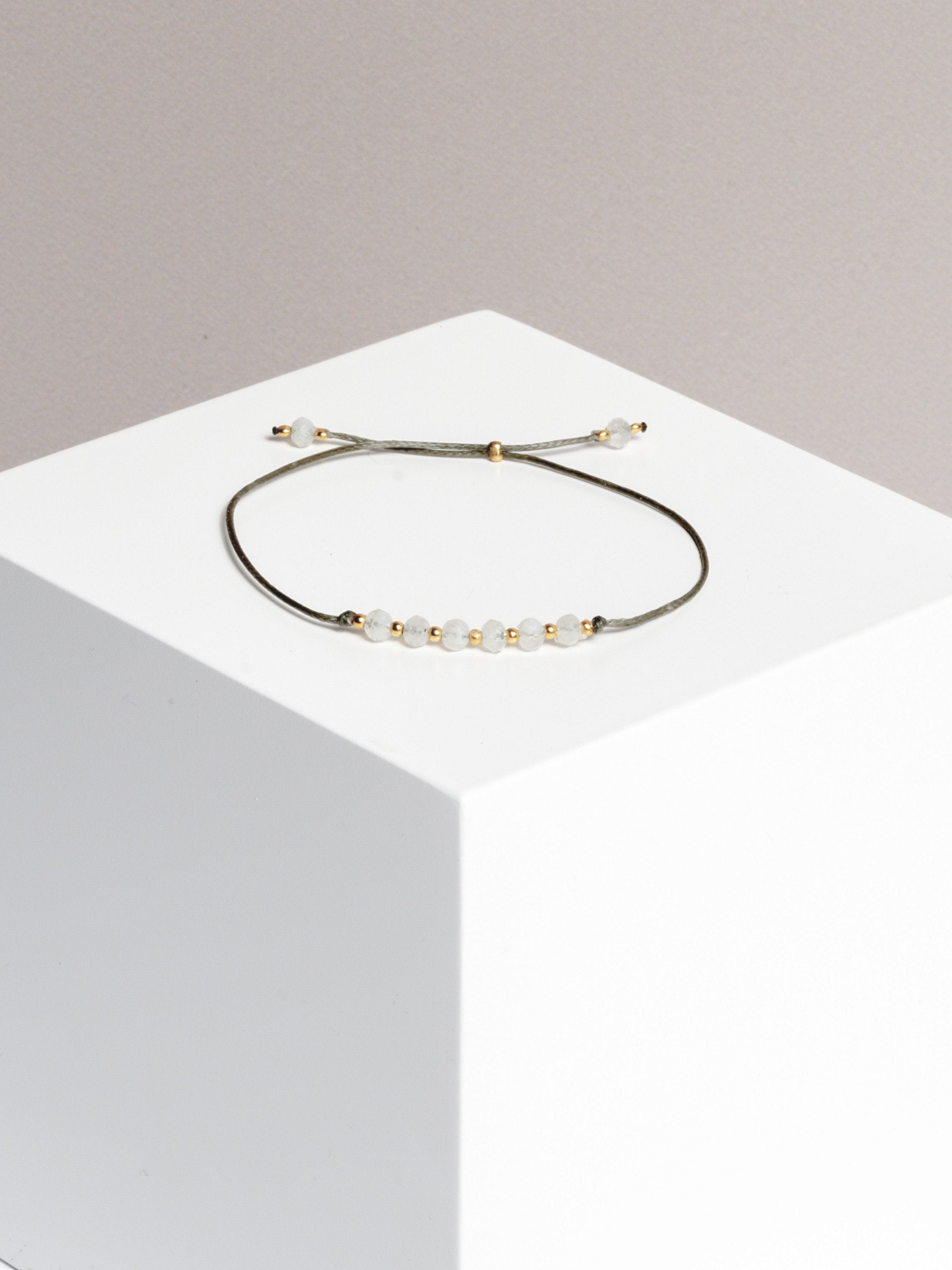 bracelet - SMALL BUT MIGHTY - moonstone - collab zürich
