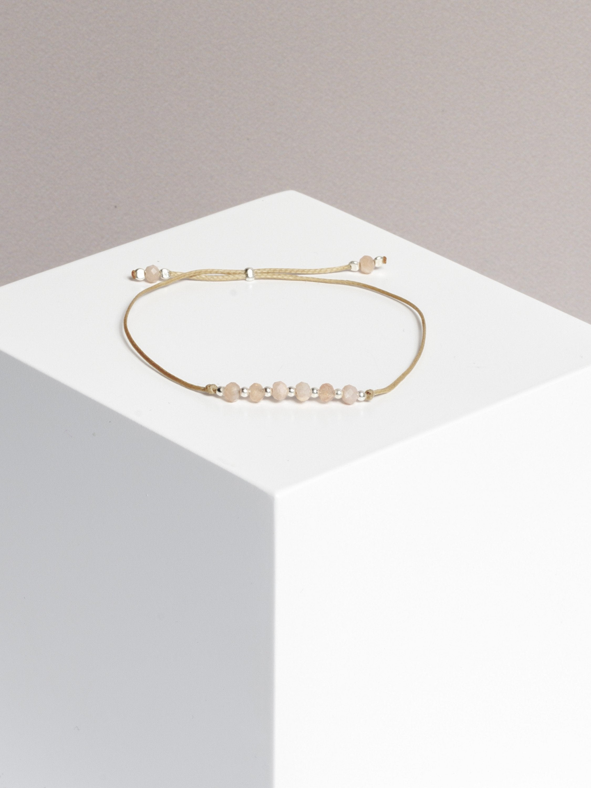 bracelet - SMALL BUT MIGHTY - peach moonstone - collab zürich