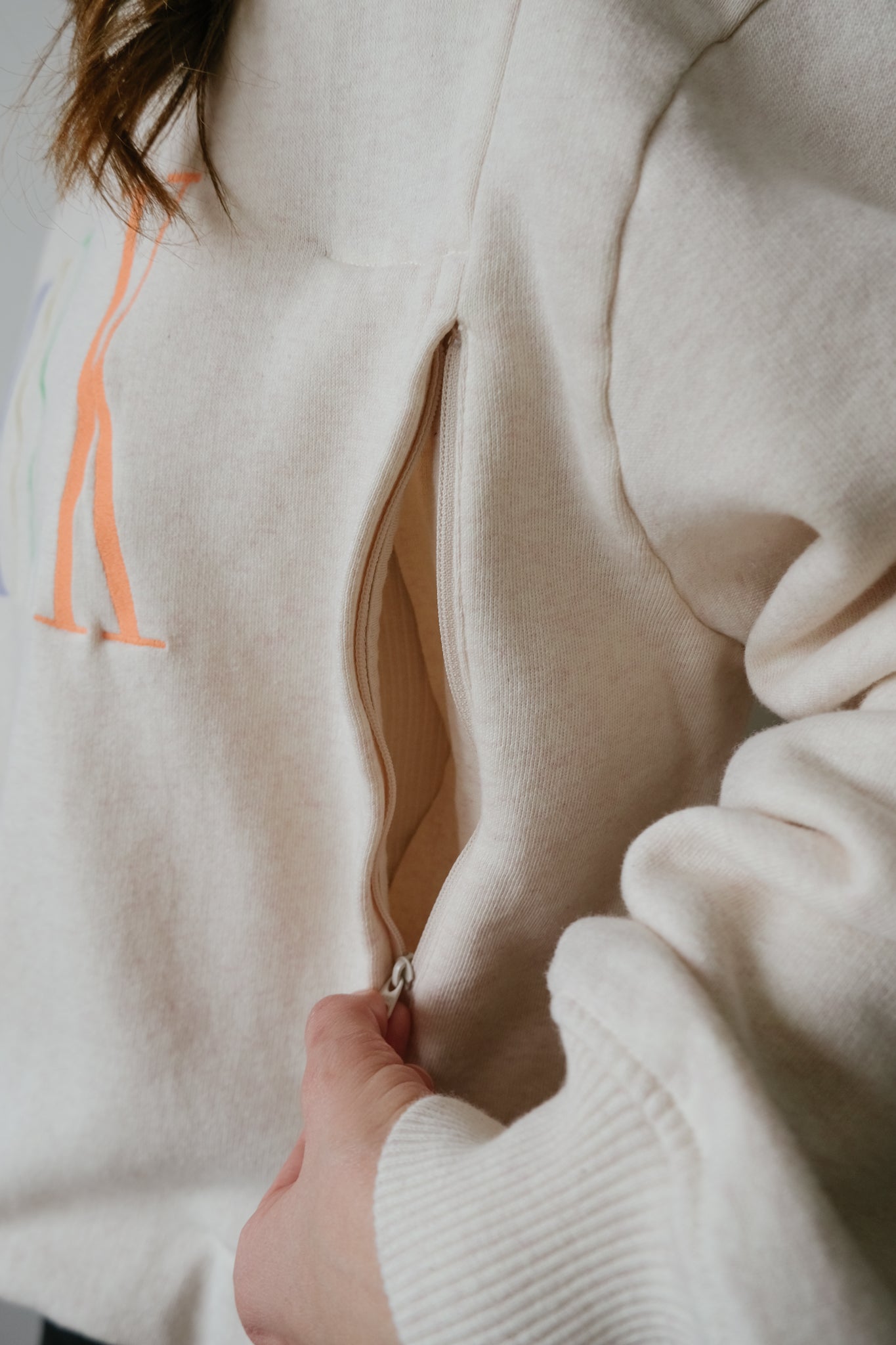breastfeeding sweatshirt - milk - collab zürich