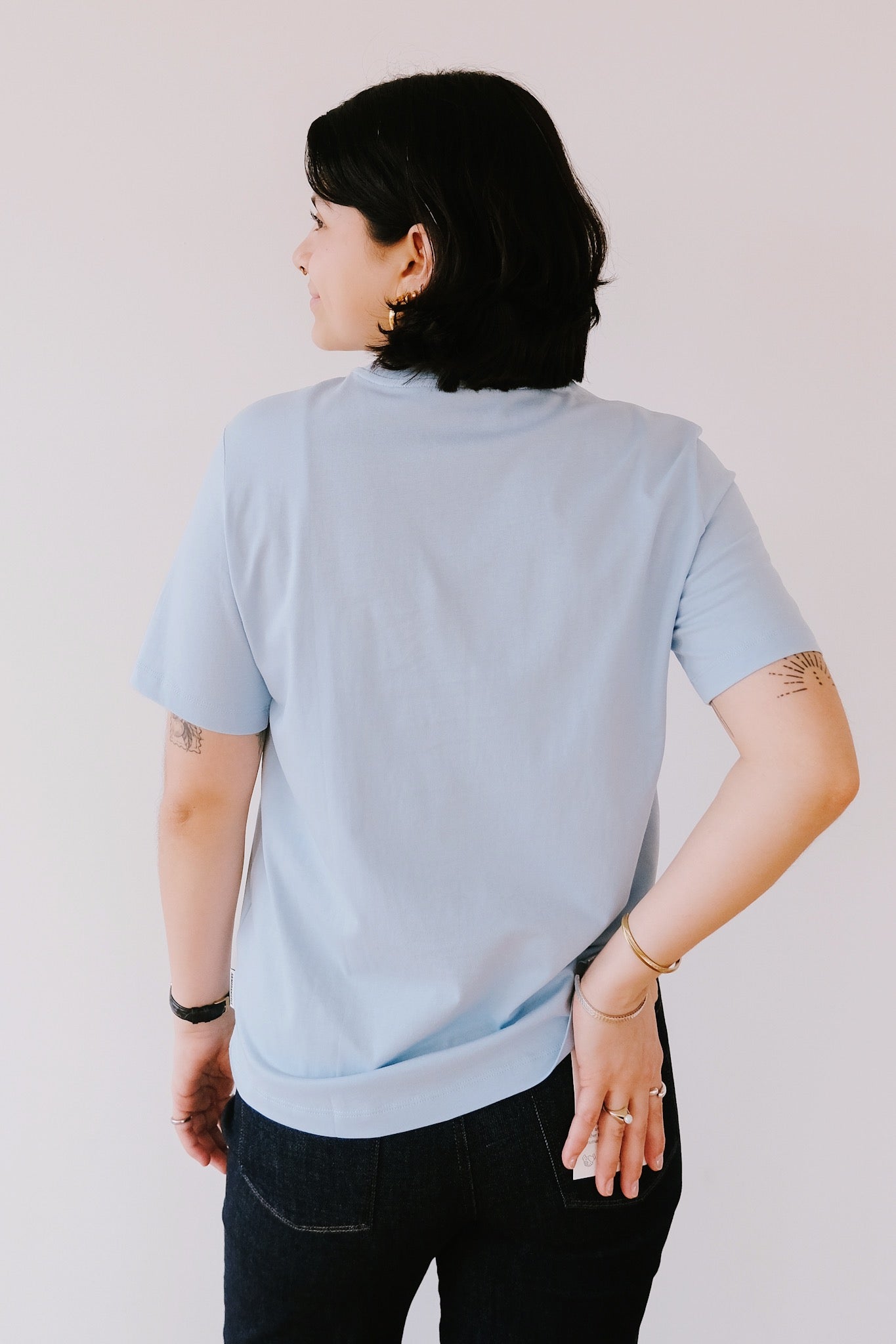 T-Shirt - Lualaa - Blue Glow - collab zürich