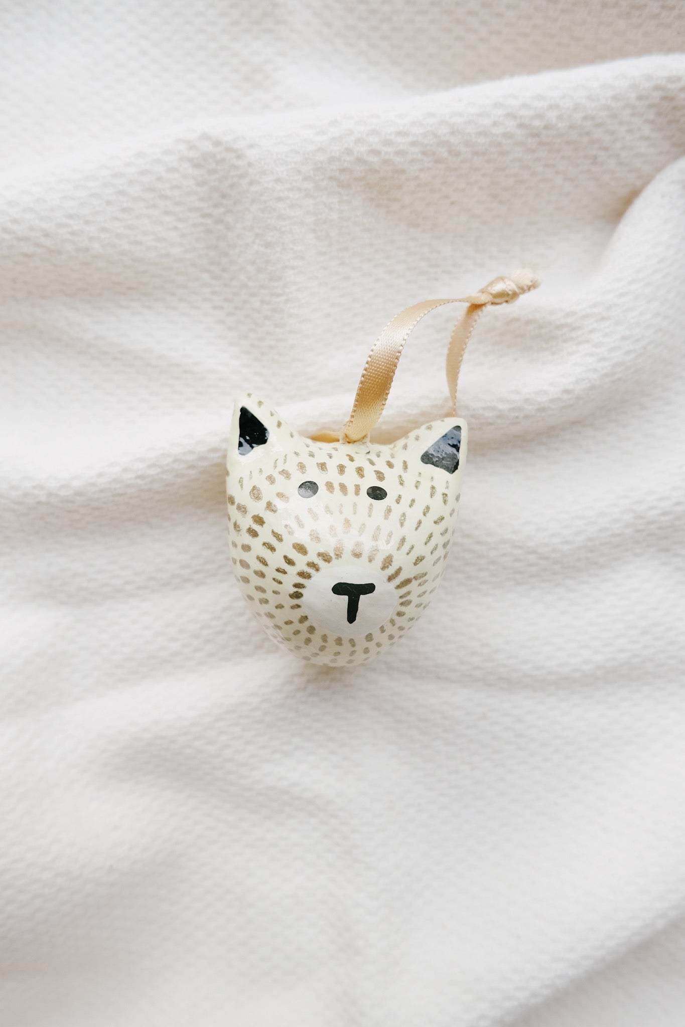 unbreakable christmas ornament - polar bear head - collab zürich