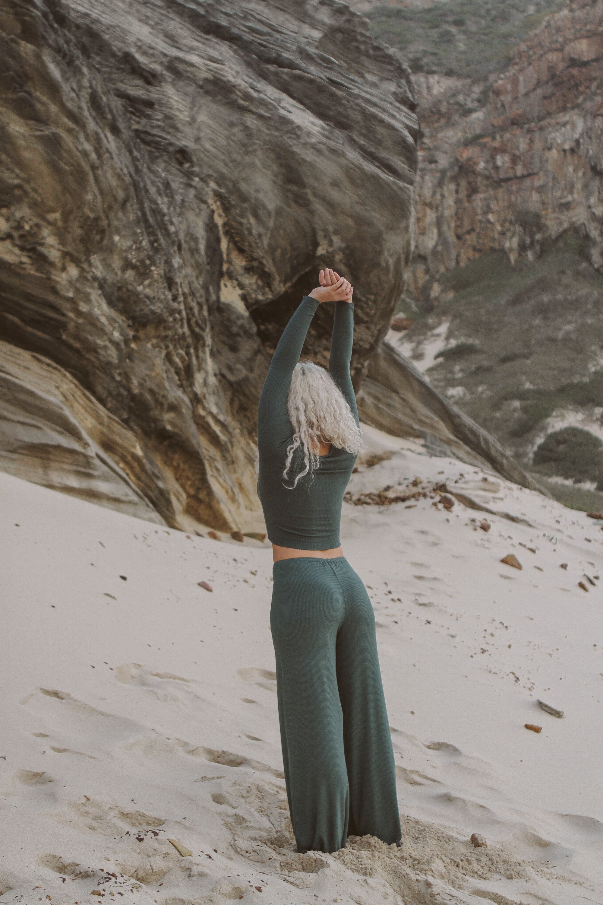 pants - bella - emerald - collab zürich