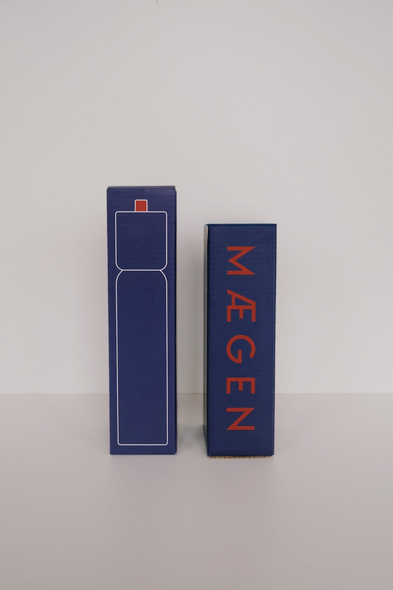 Salt / Pepper Grinder - Blue & Red - collab zürich