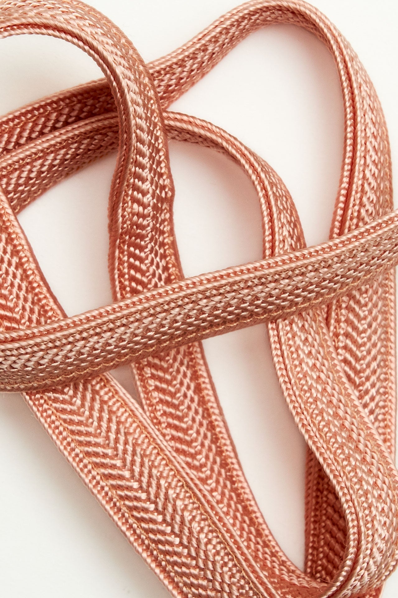 keychain band - ZAHRA - salmon - collab zürich