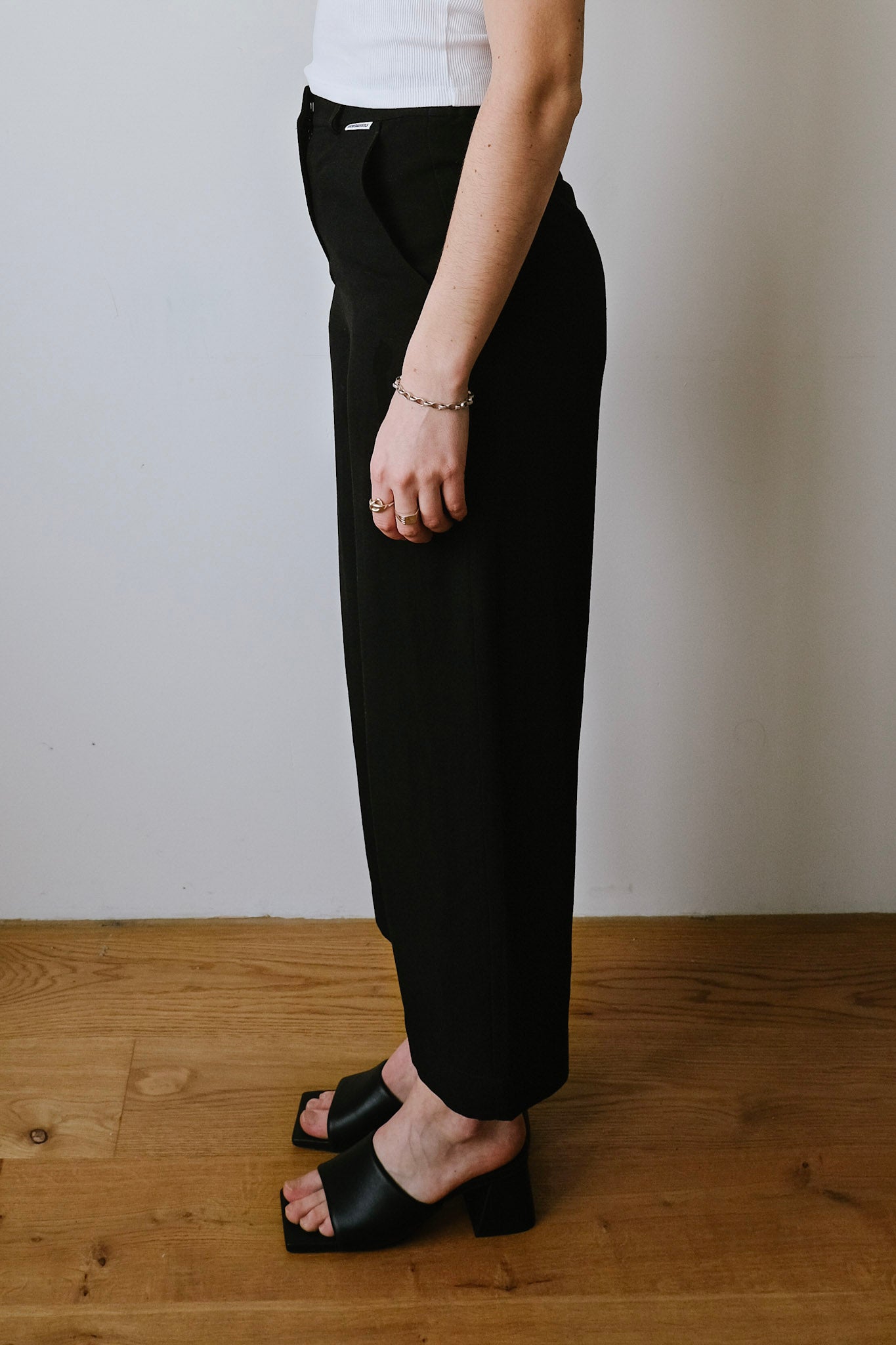 Ecovero Pants - Caarunus Lino - Black - collab zürich
