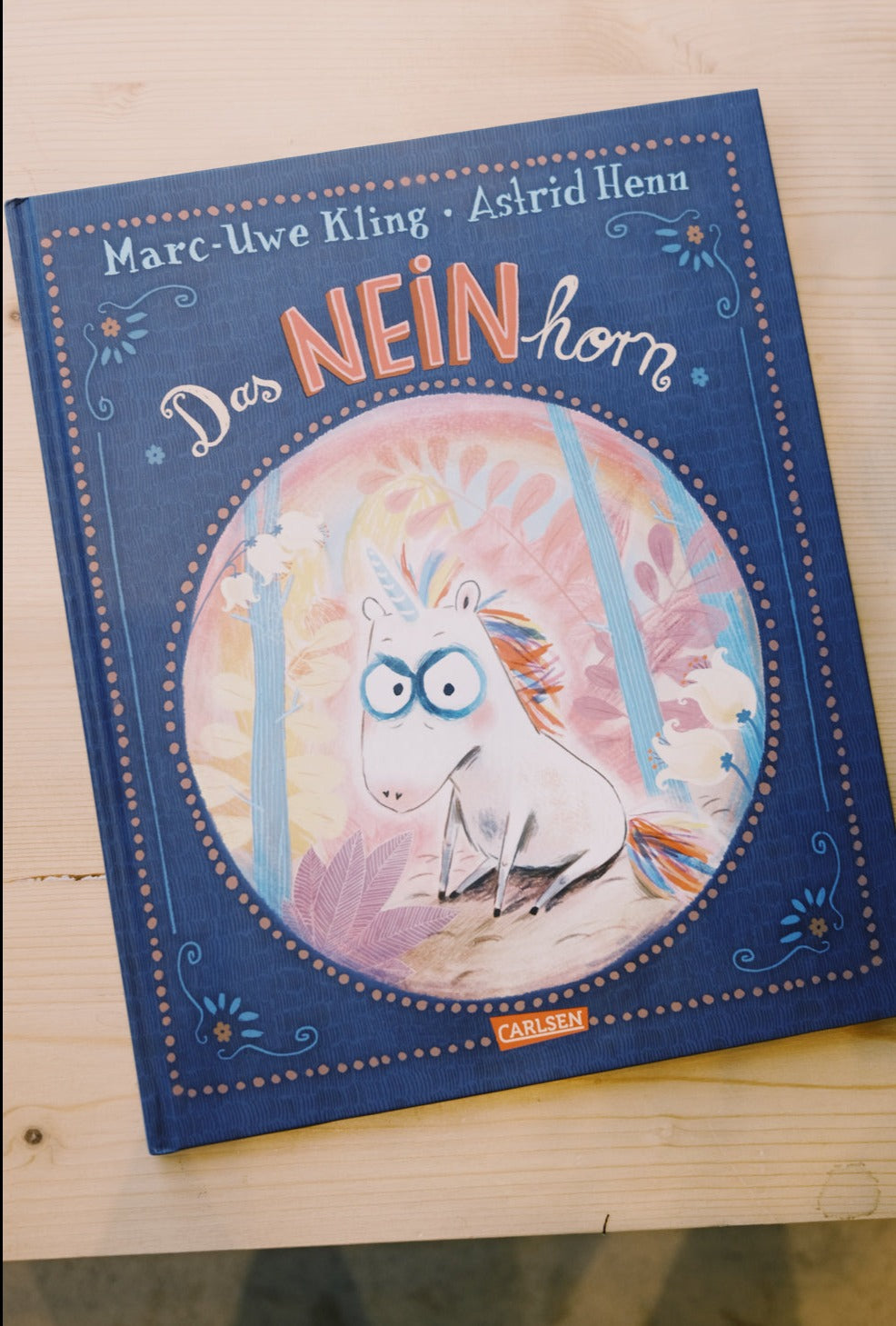 Book - das NEINhorn - collab zürich