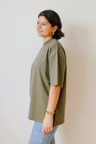 Unisex Oversized T-Shirt - HÜT HANI NÖD SO LUST - Khaki / Rose - collab zürich