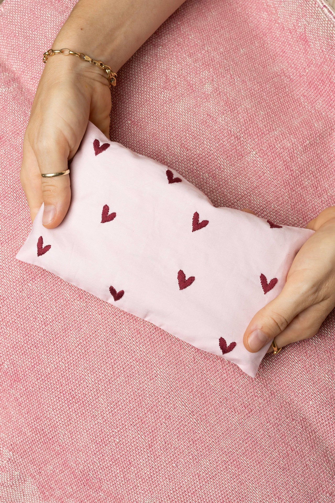 Eye Pillow - RAHA Hearts - Rose - collab zürich